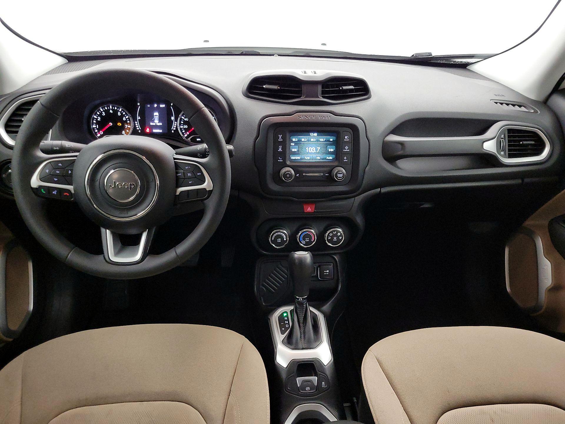 Thumbnail: 2016 Jeep Renegade - 9