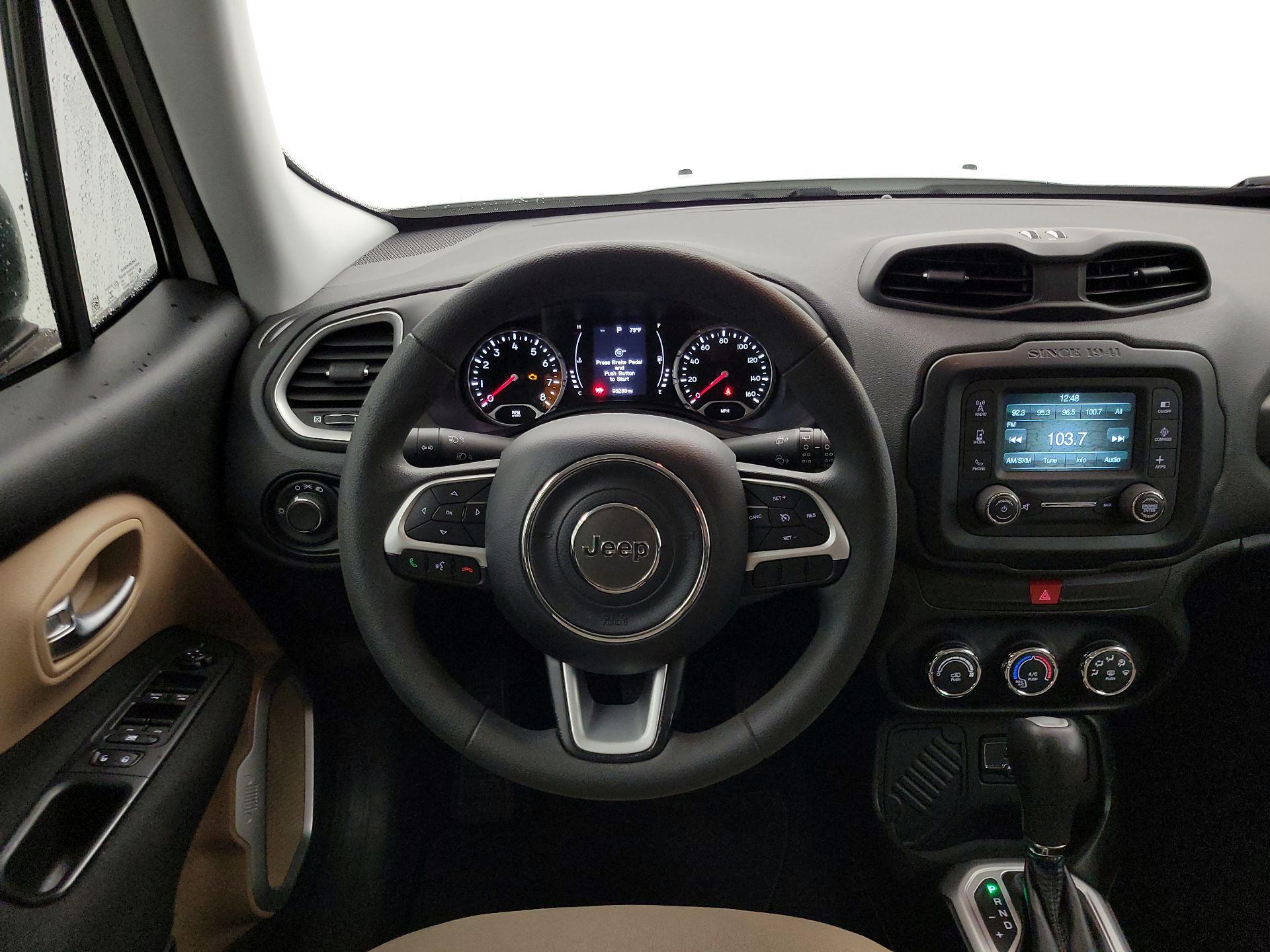 Thumbnail: 2016 Jeep Renegade - 10