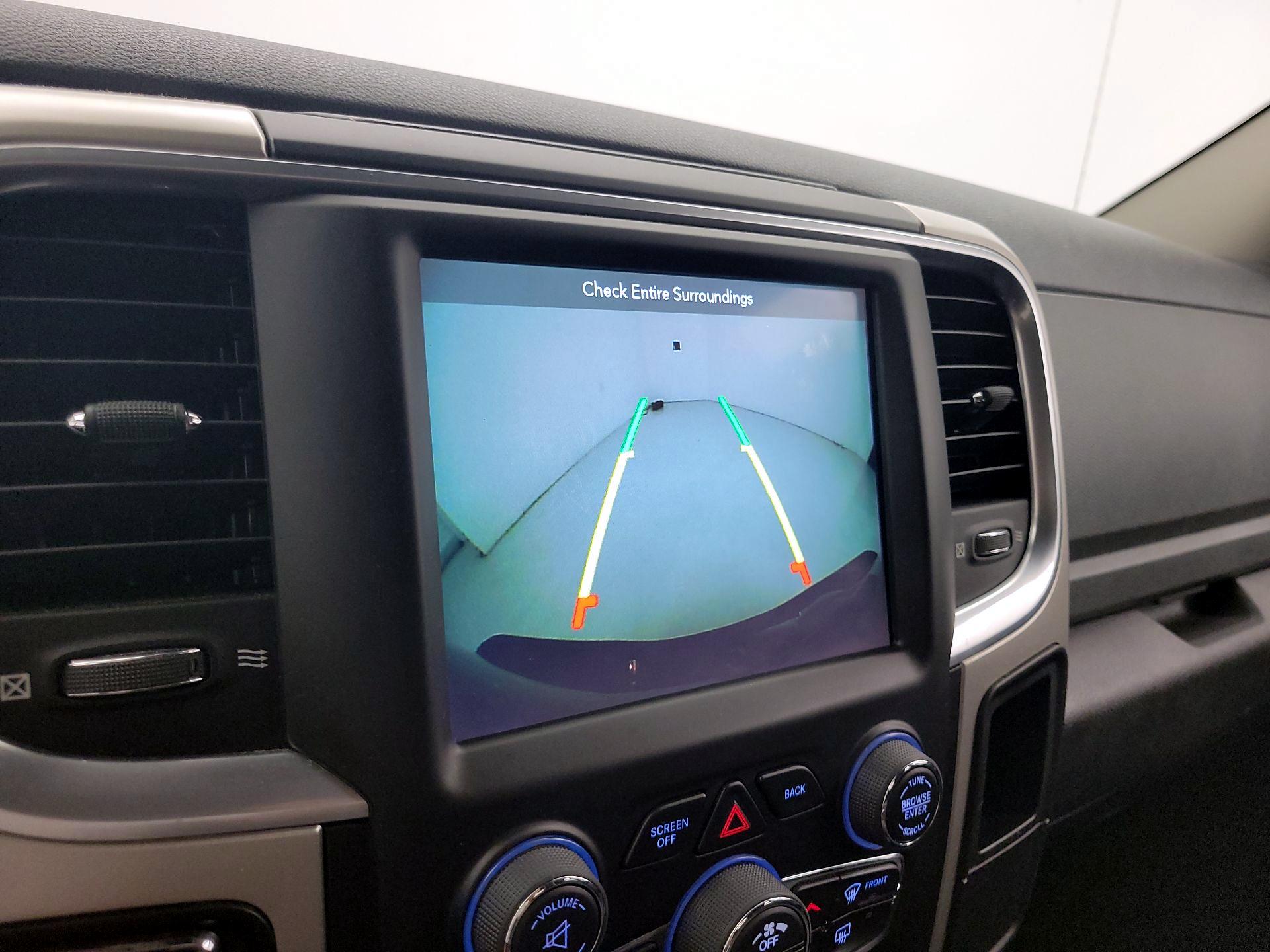 Thumbnail: 2019 RAM 1500 Classic - 13