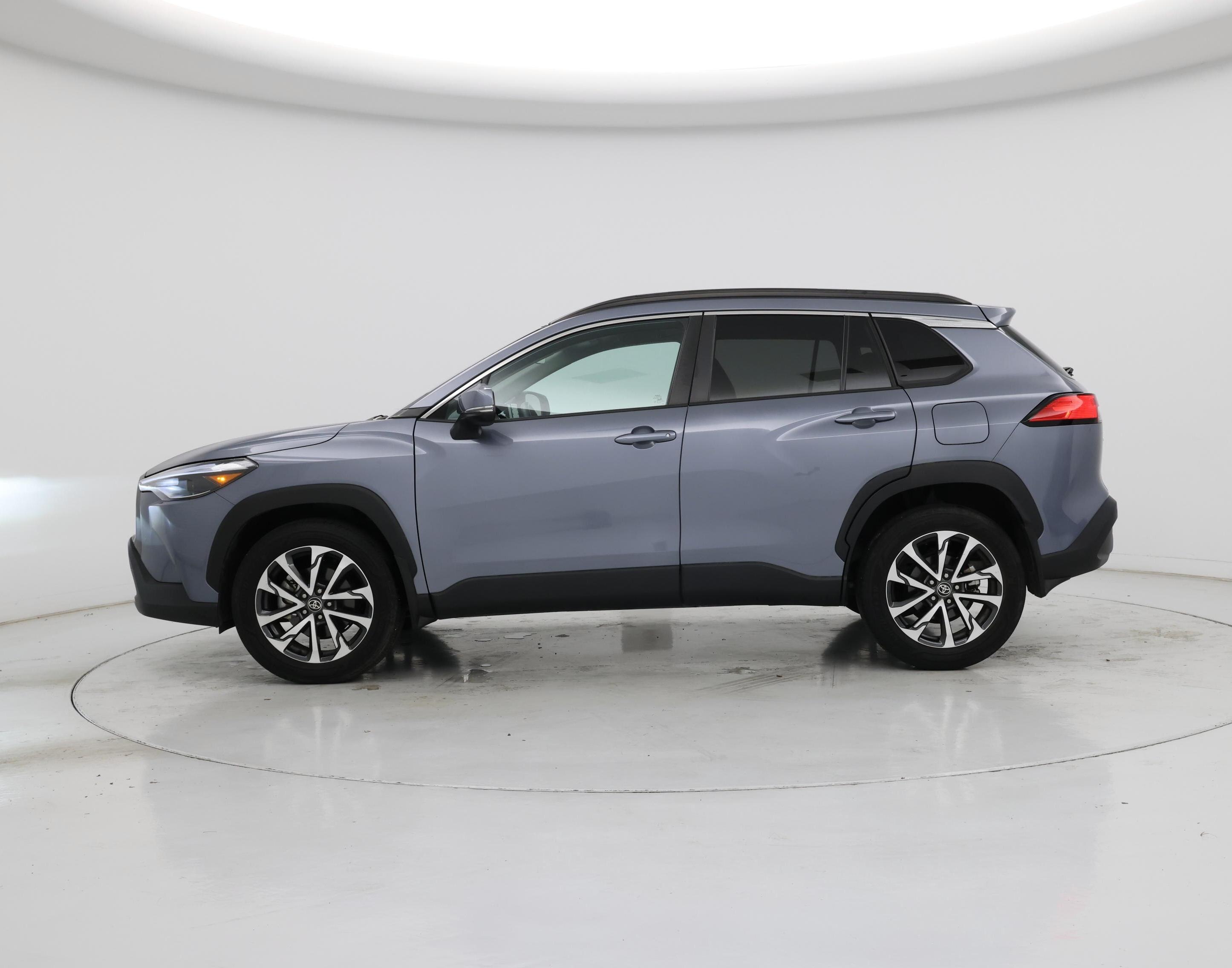 Thumbnail: 2022 Toyota Corolla Cross - 3