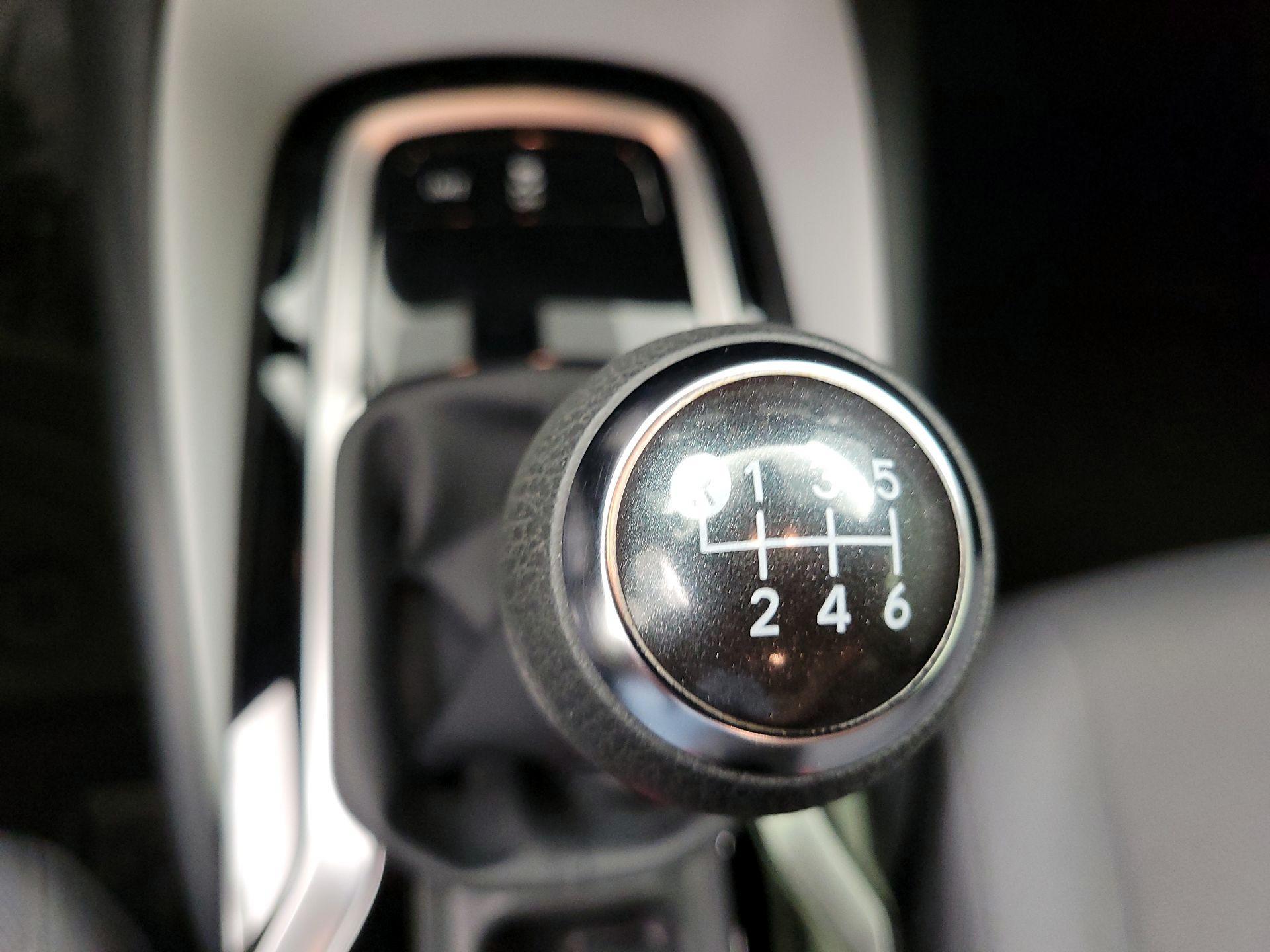 Thumbnail: 2022 Toyota Corolla - 17