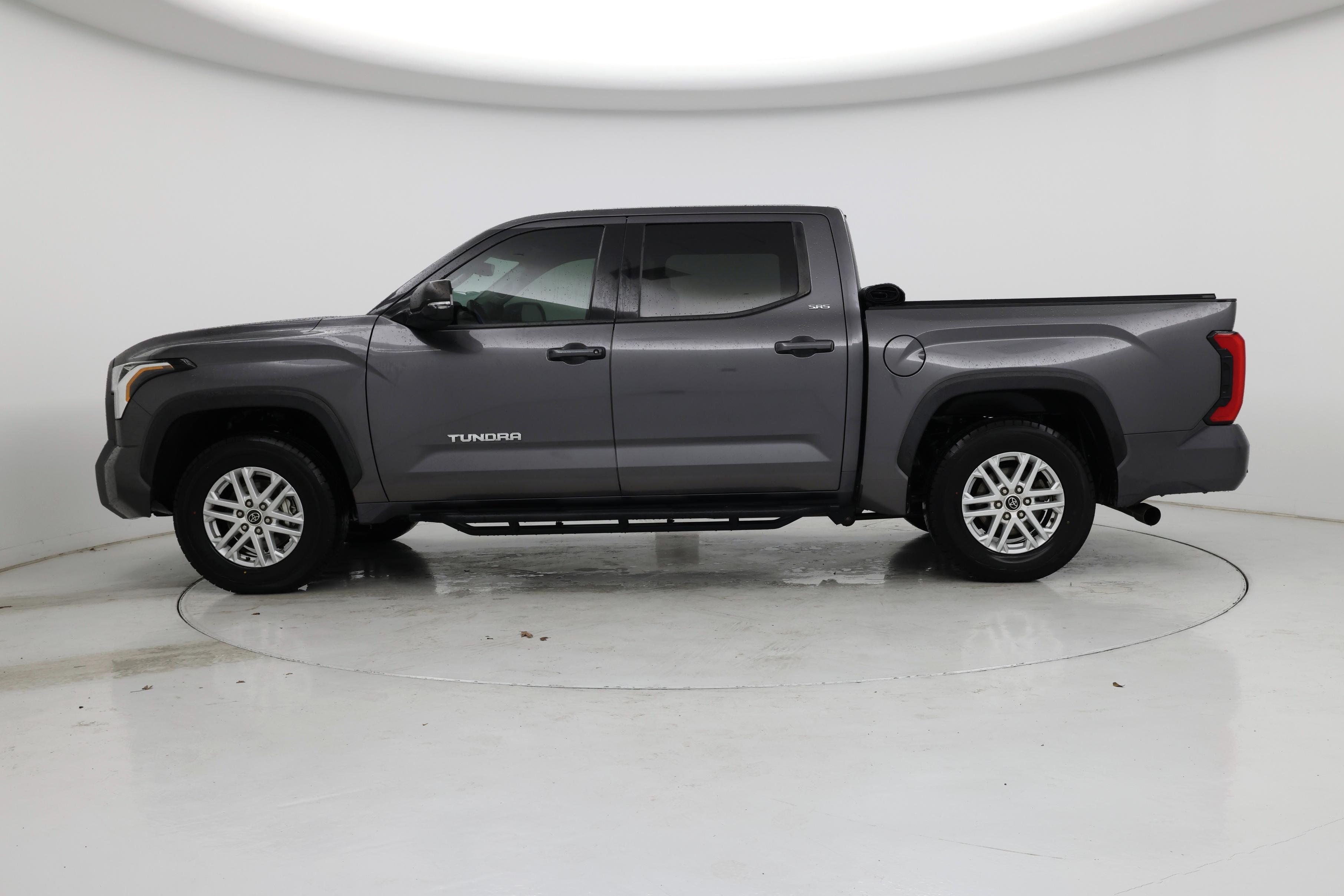 Thumbnail: 2022 Toyota Tundra - 3