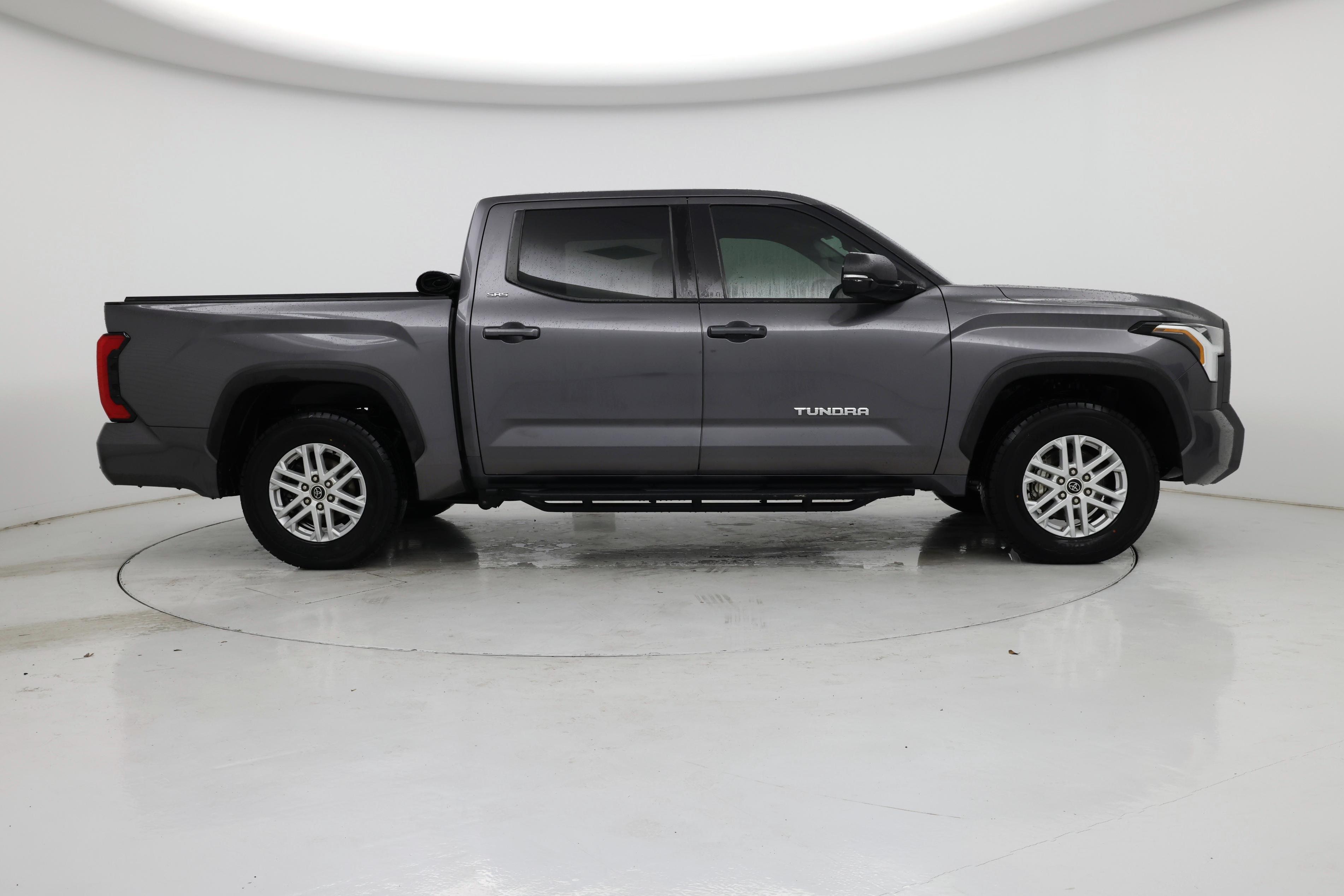Thumbnail: 2022 Toyota Tundra - 7