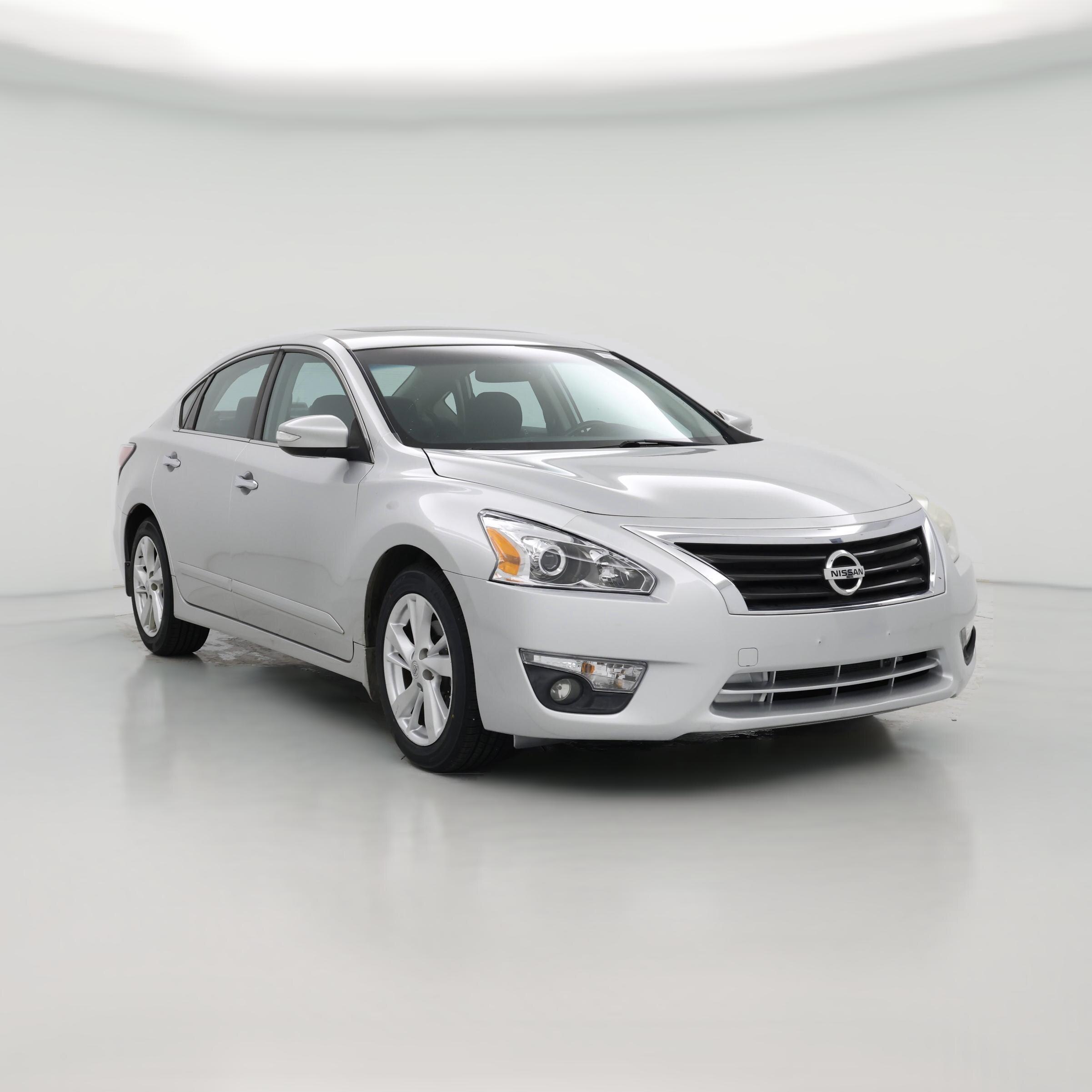 2014 Nissan Altima review, photos & specs | CarMax