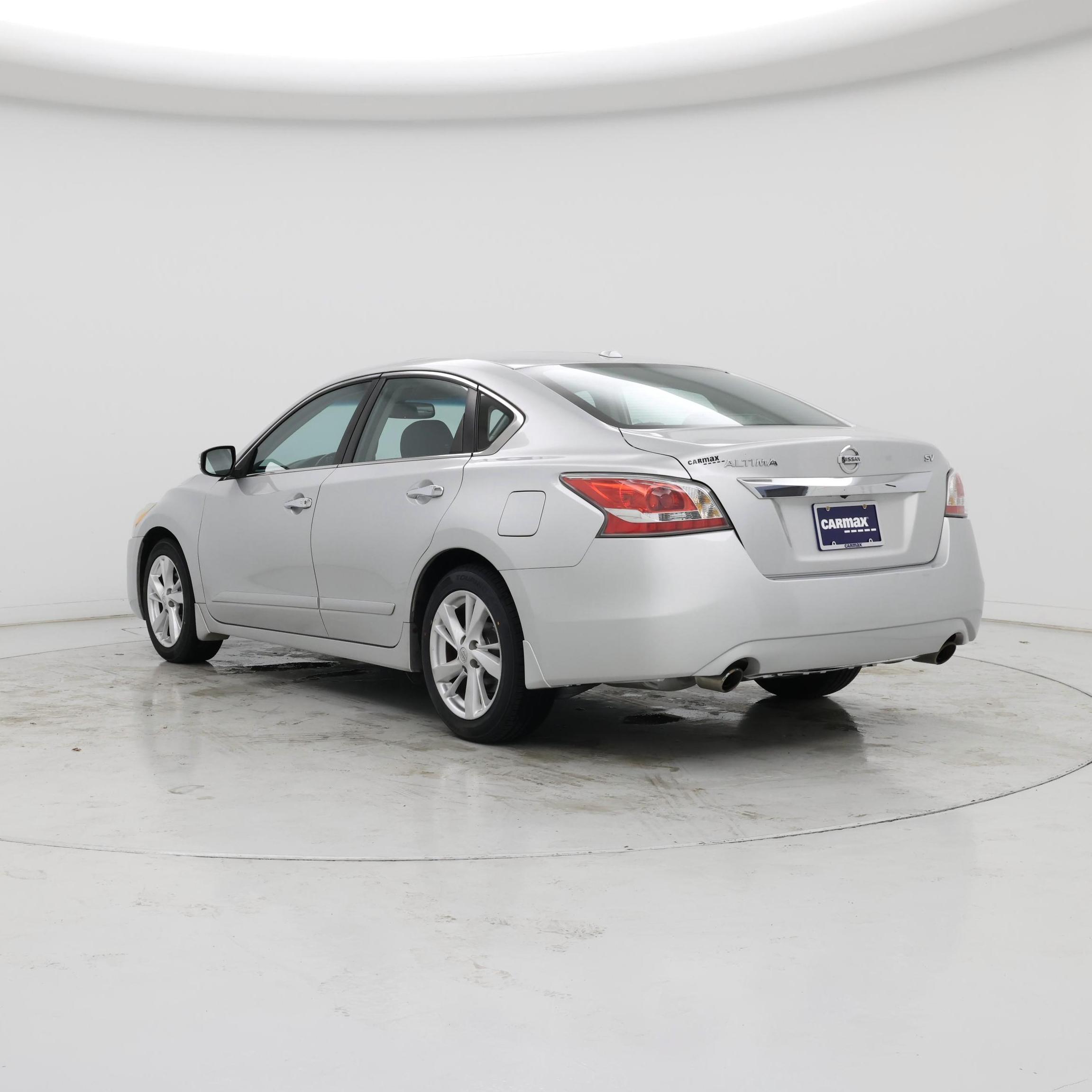 Thumbnail: 2015 Nissan Altima - 2