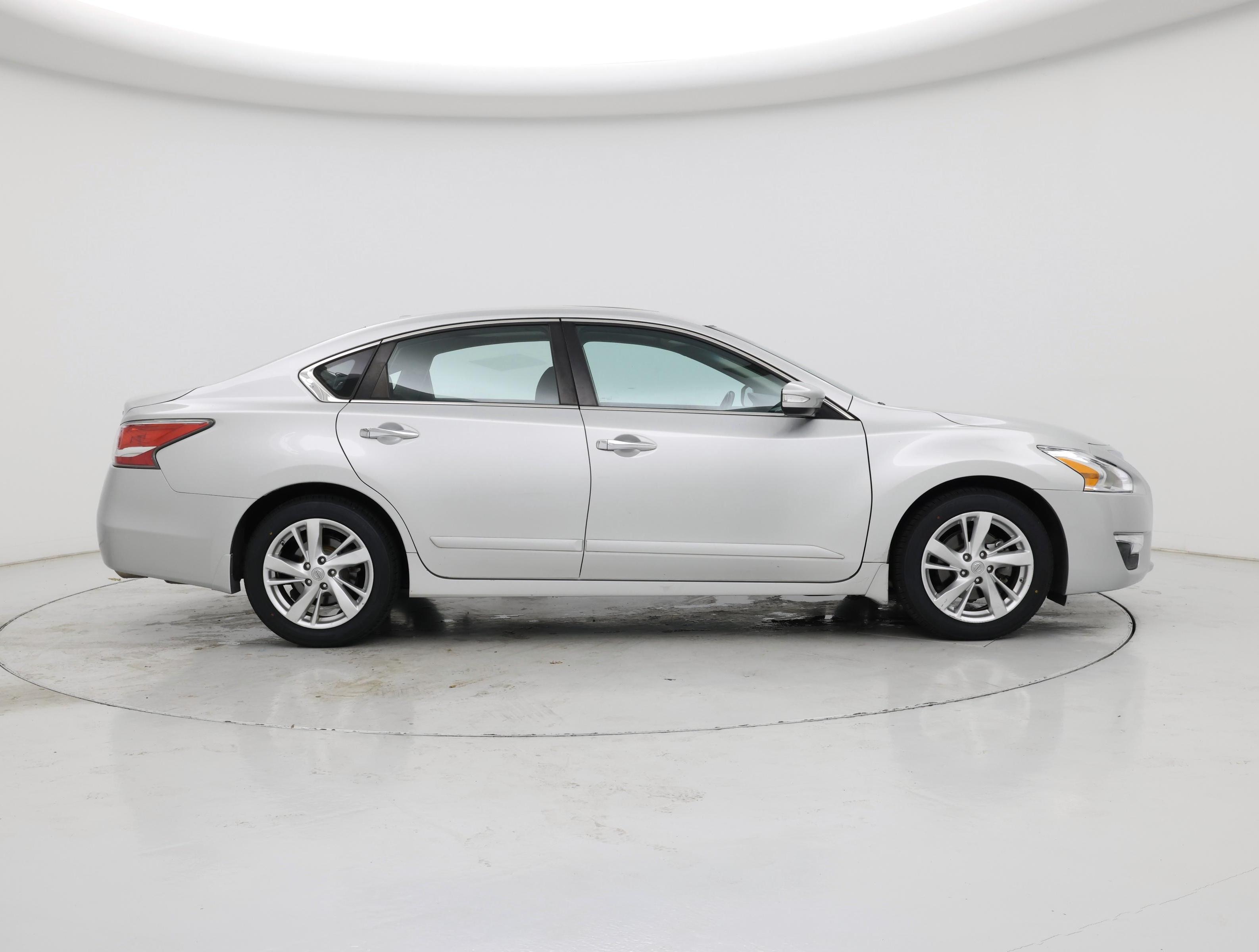 Thumbnail: 2015 Nissan Altima - 7