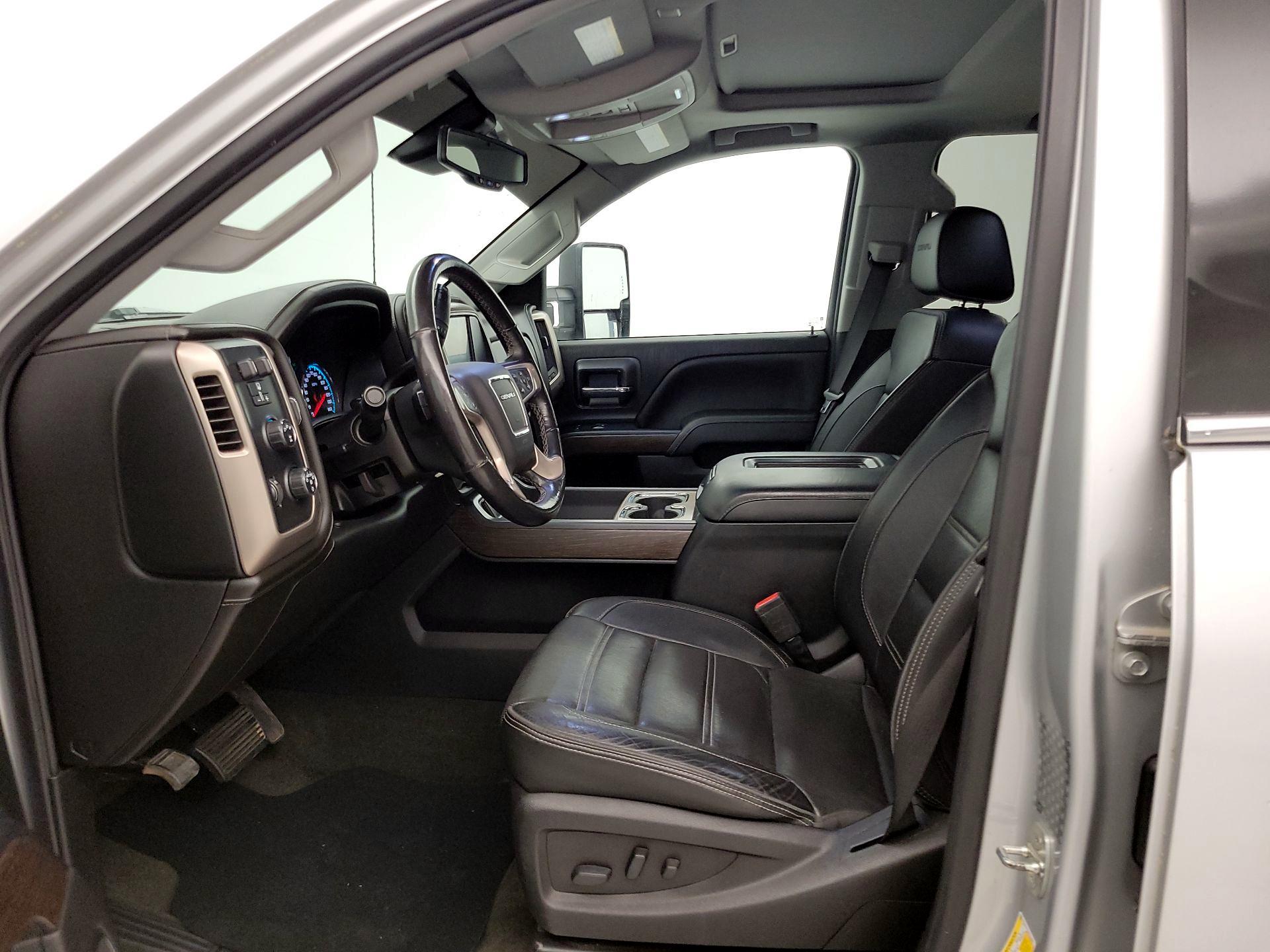 Thumbnail: 2018 GMC Sierra 3500 - 11