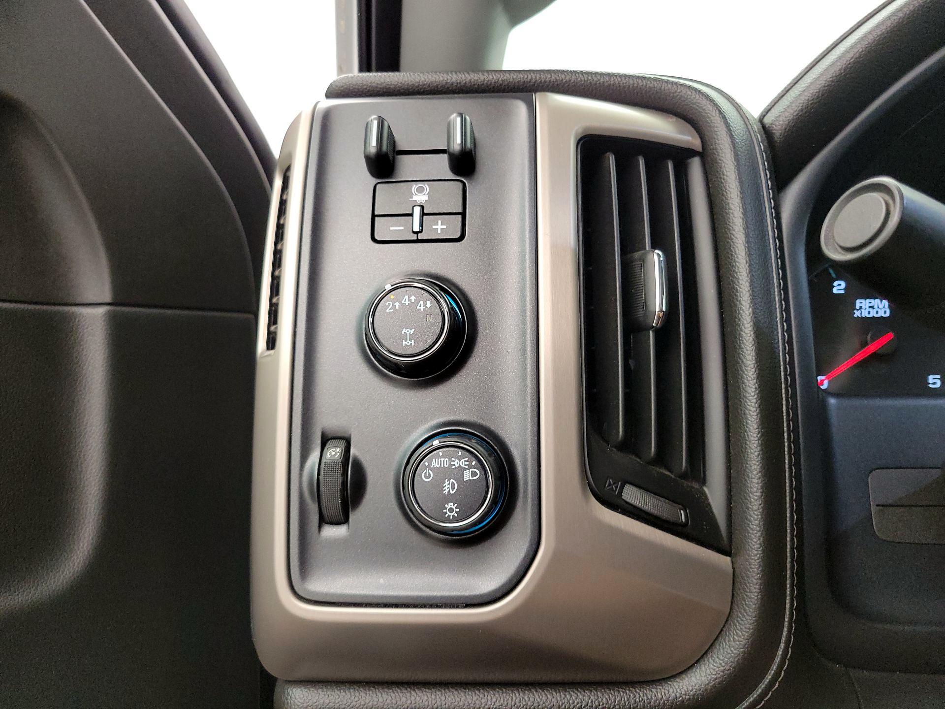 Thumbnail: 2018 GMC Sierra 3500 - 13