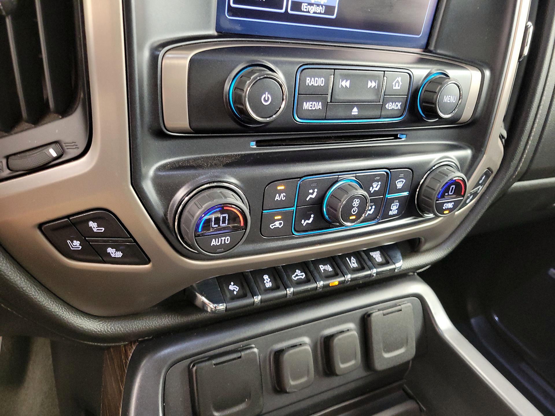 Thumbnail: 2018 GMC Sierra 3500 - 17
