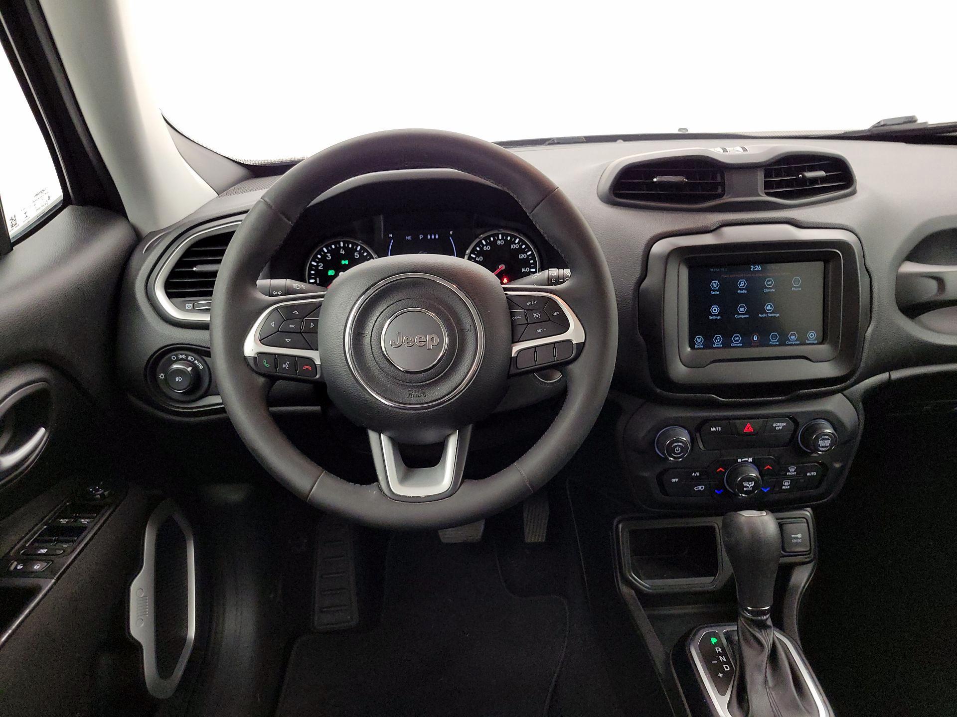 Thumbnail: 2019 Jeep Renegade - 10