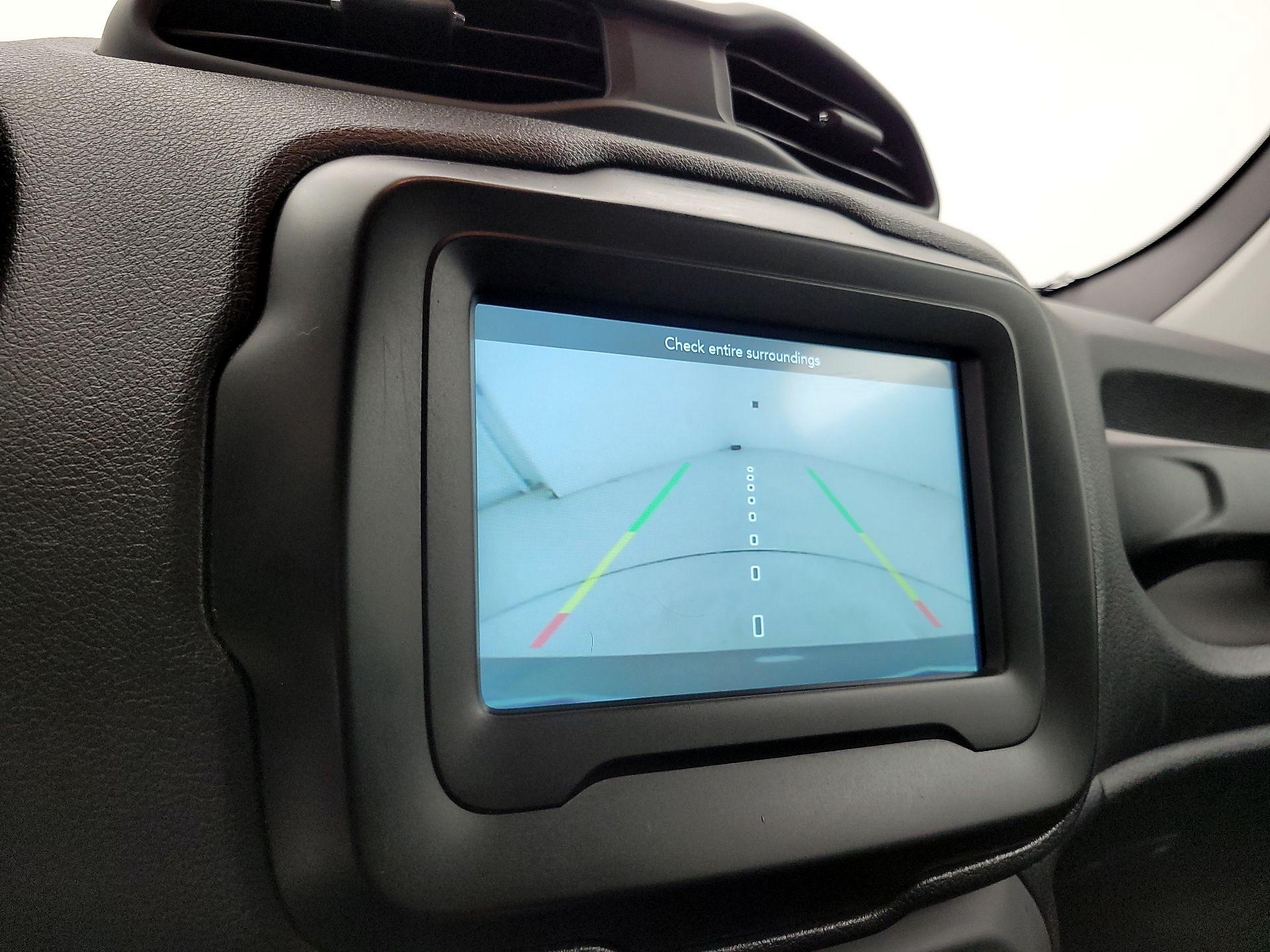 Thumbnail: 2019 Jeep Renegade - 14