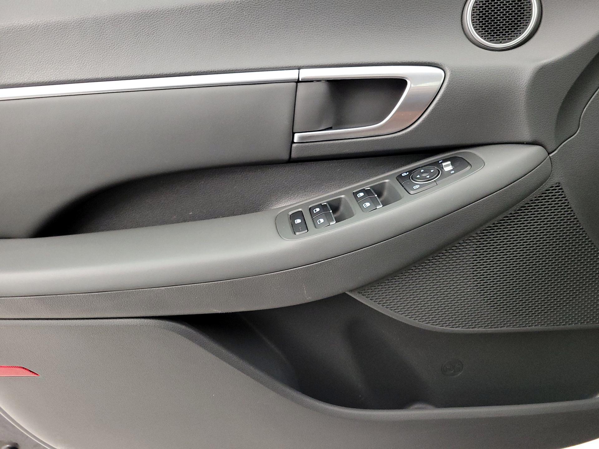 Thumbnail: 2020 Hyundai Sonata - 12