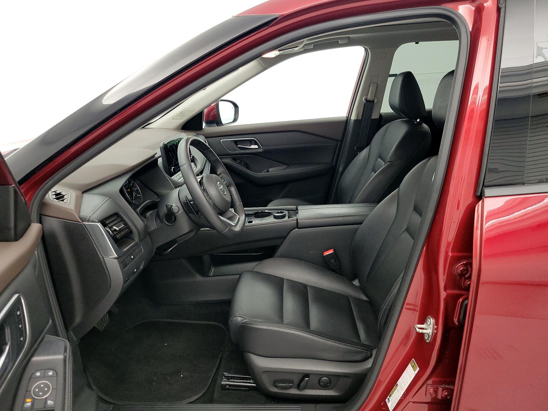 Thumbnail: 2021 Nissan Rogue - 11