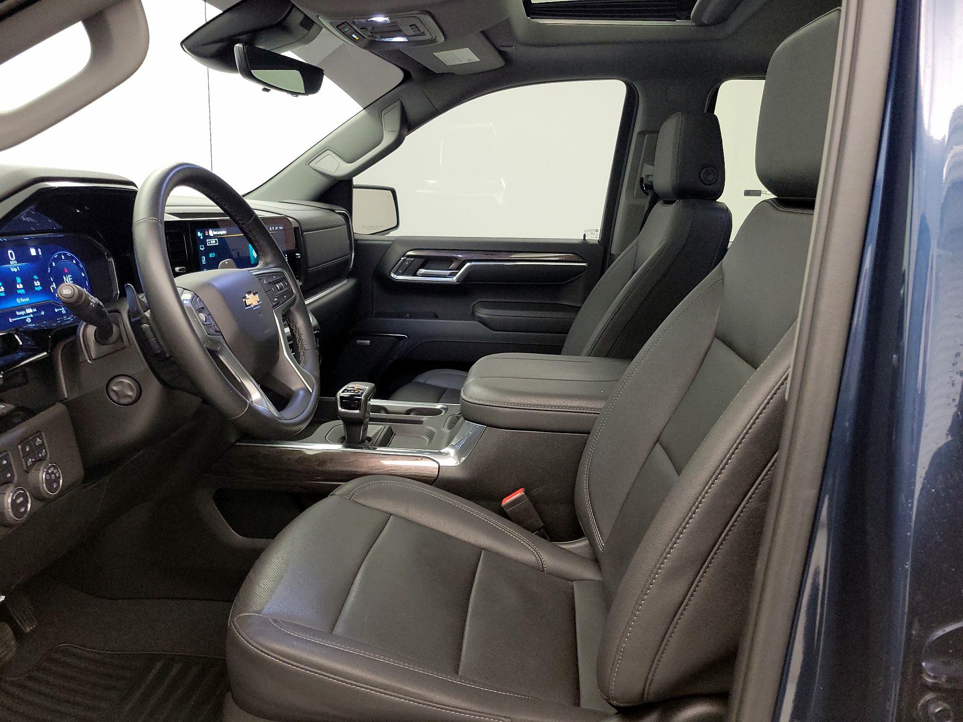 Thumbnail: 2023 Chevrolet Silverado 1500 - 11