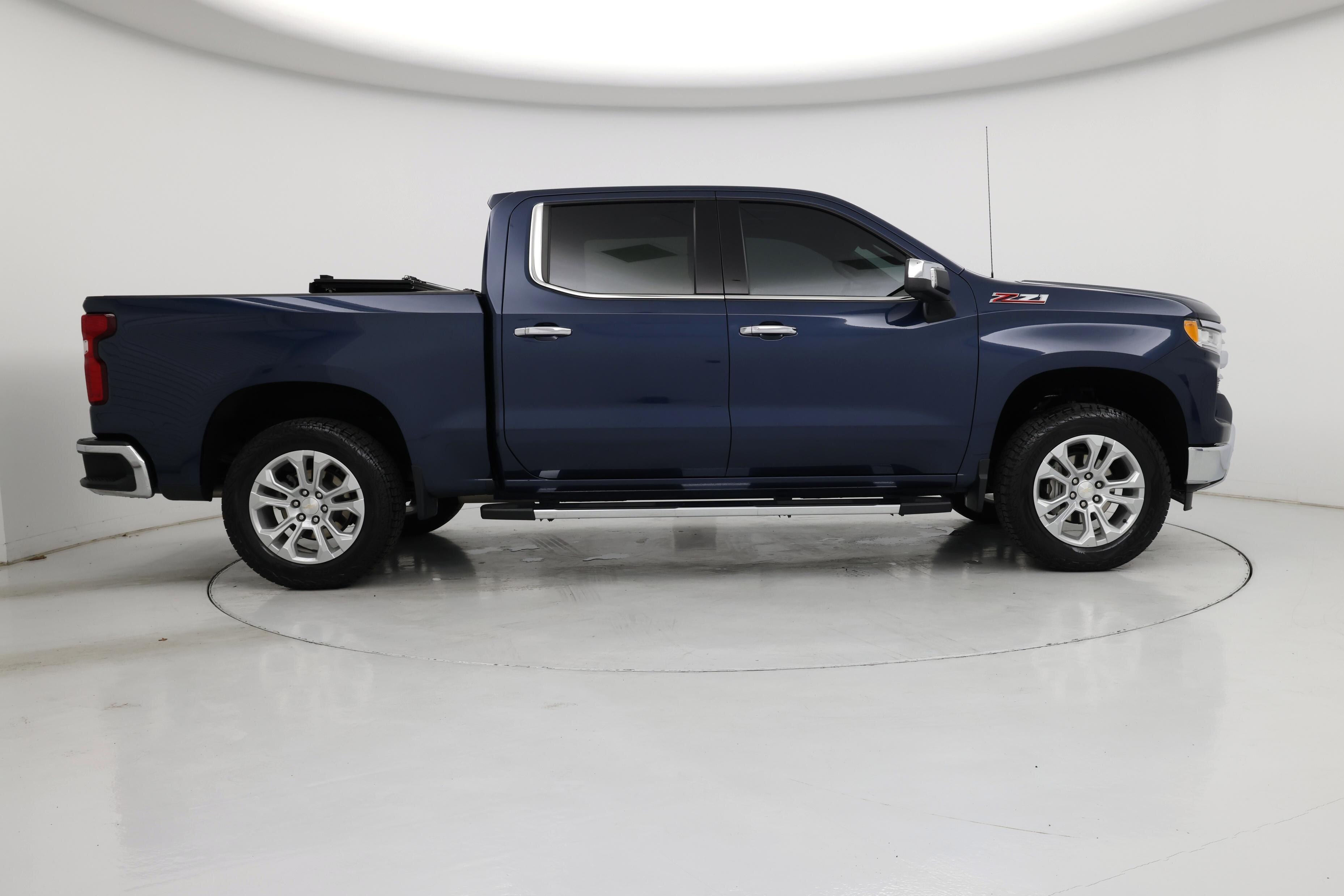 Thumbnail: 2023 Chevrolet Silverado 1500 - 7