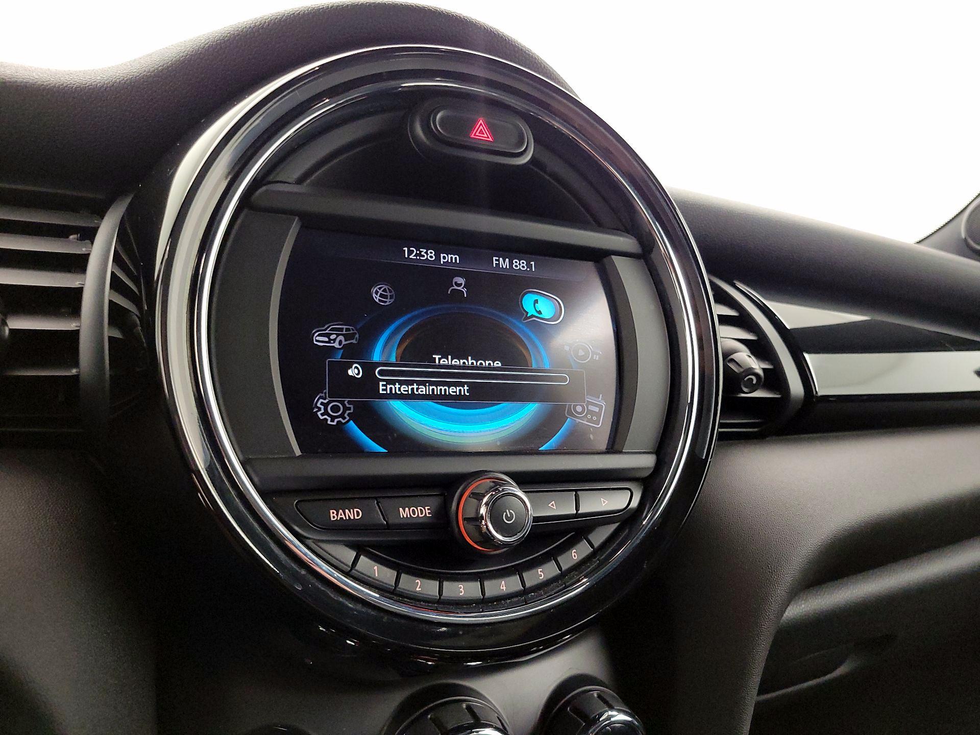 Thumbnail: 2015 MINI Cooper Hardtop - 14