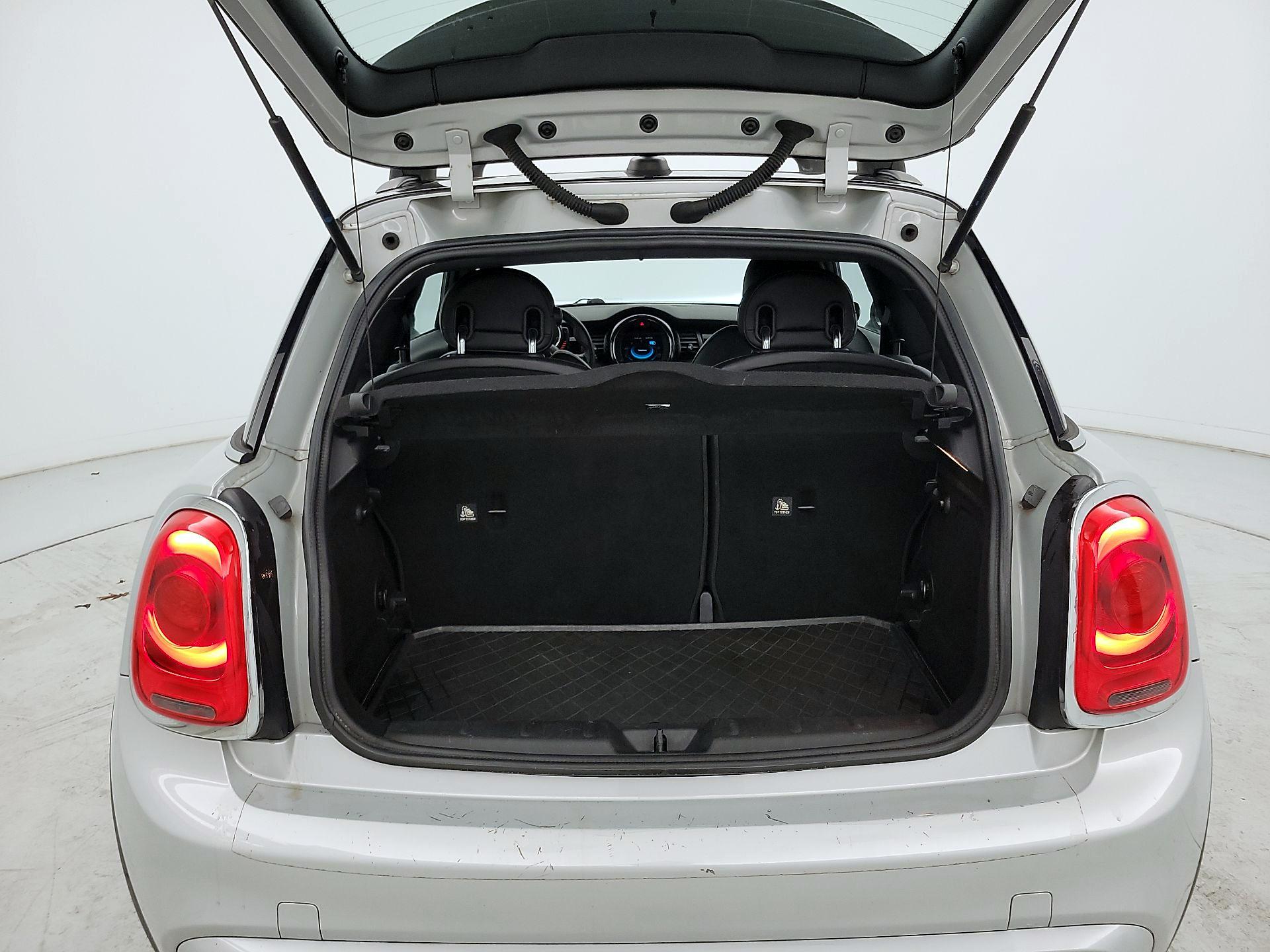 Thumbnail: 2015 MINI Cooper Hardtop - 19