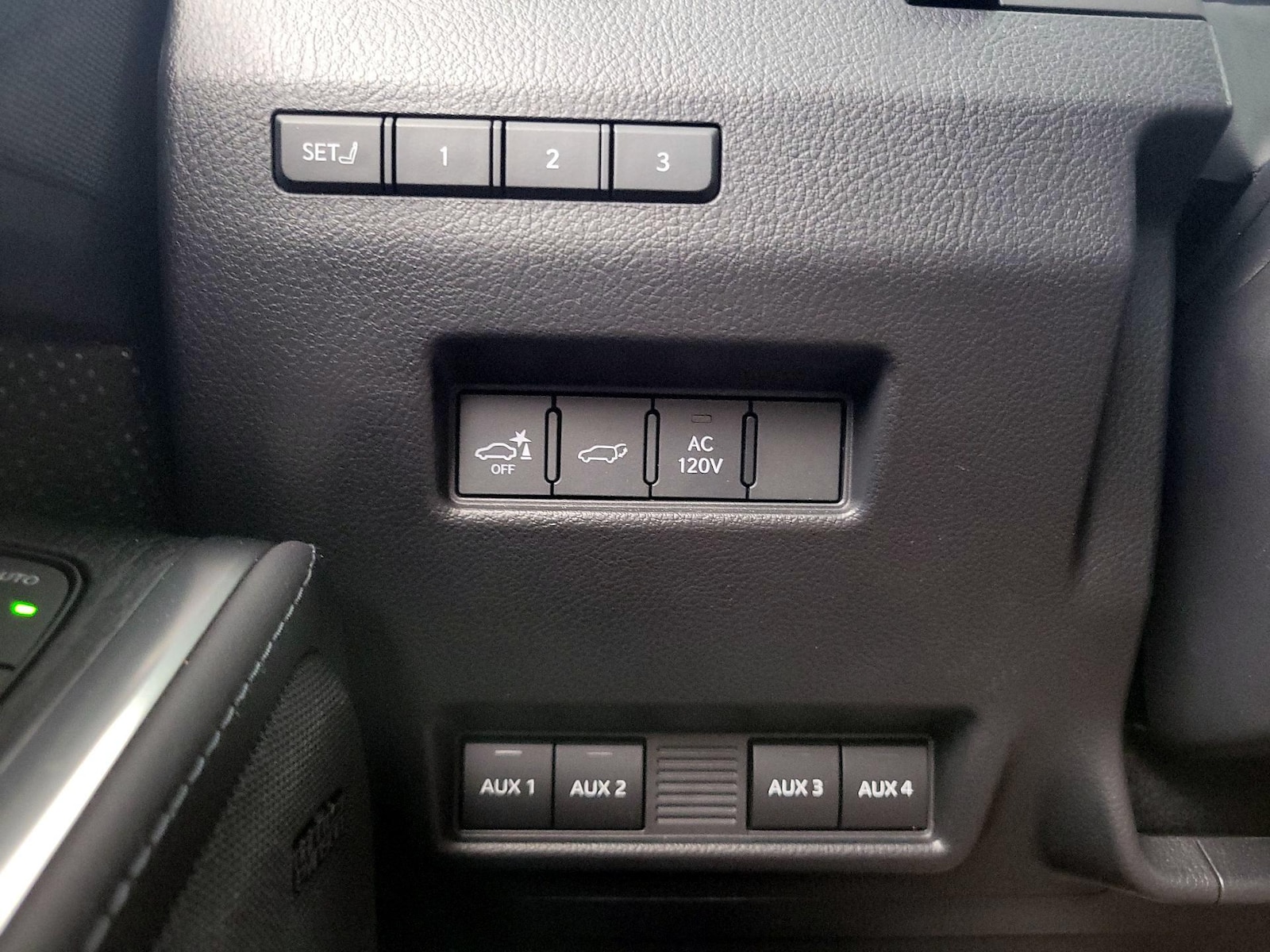 2025 Lexus GX Overtrail - Photo 14