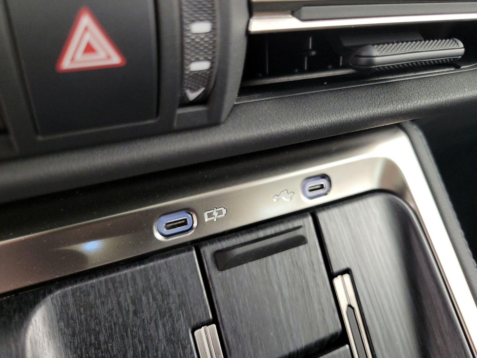 2025 Lexus GX Overtrail - Photo 19