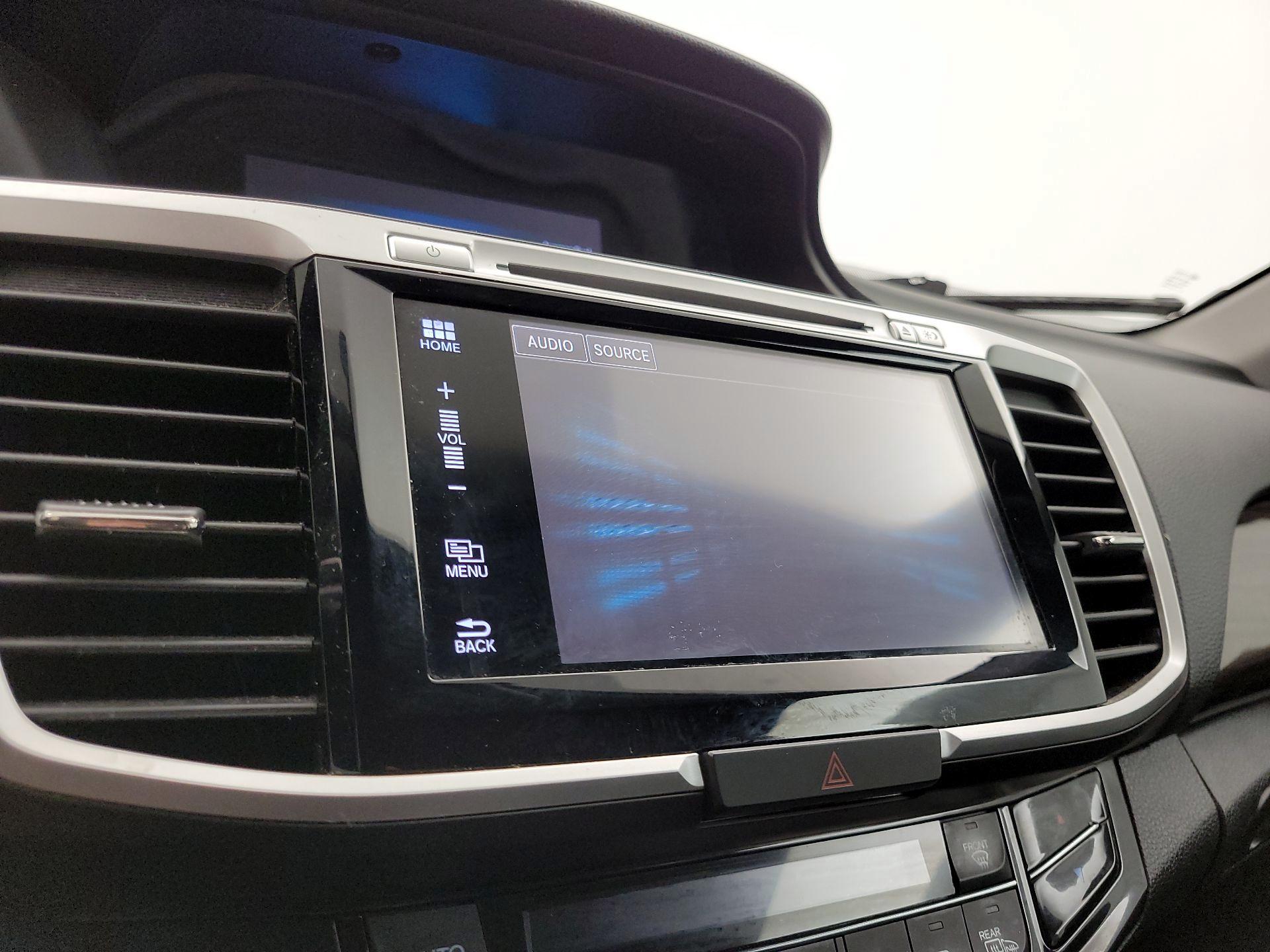 Thumbnail: 2016 Honda Accord - 15