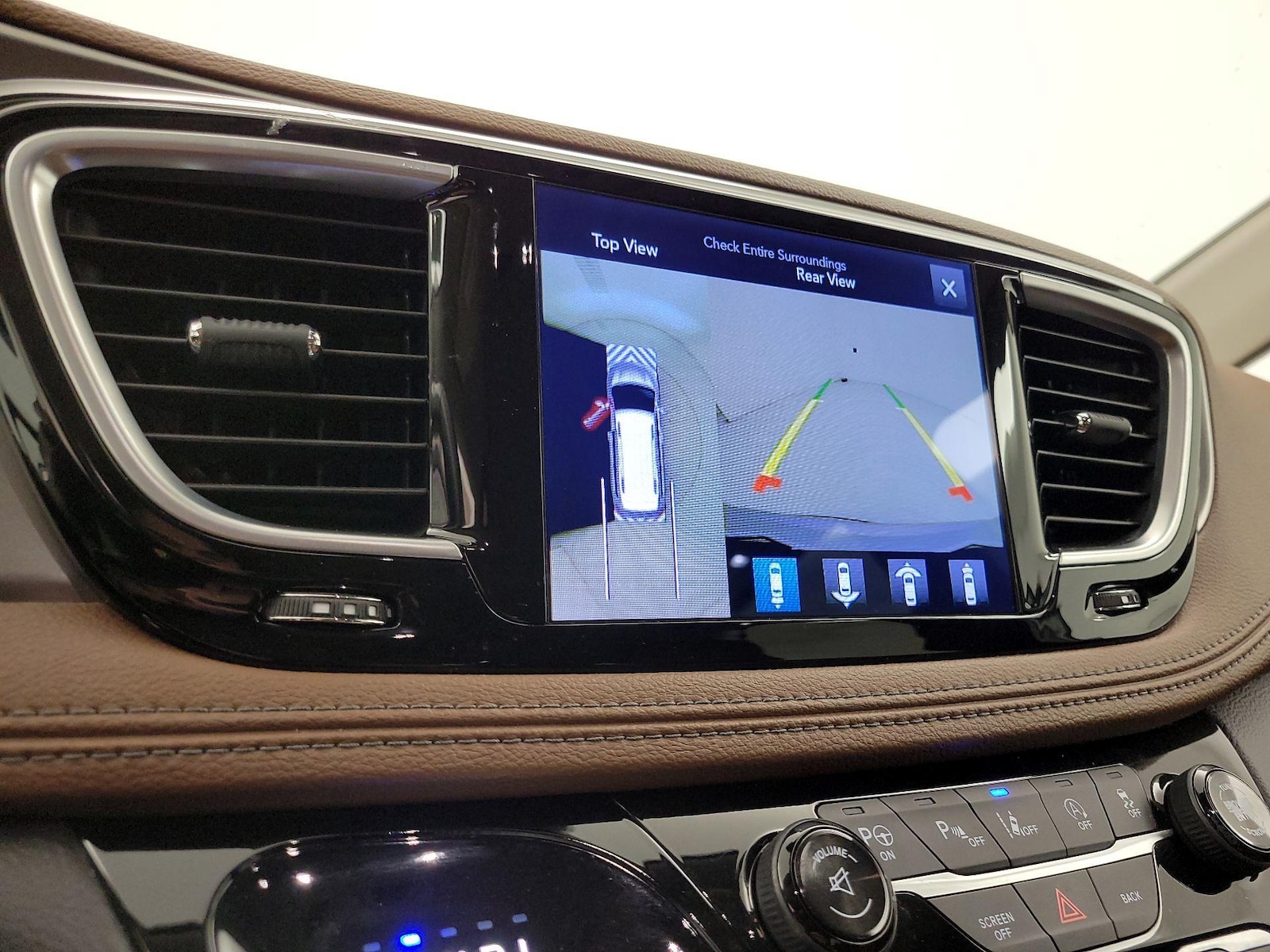 2017 Chrysler Pacifica Limited - Photo 16