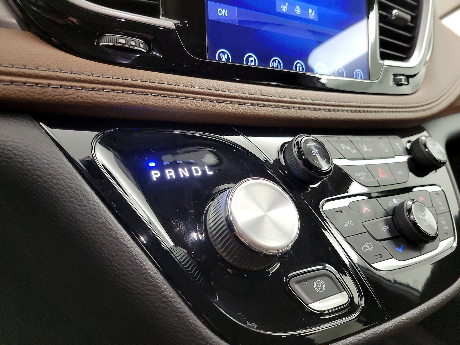 2017 Chrysler Pacifica Limited - Photo 19