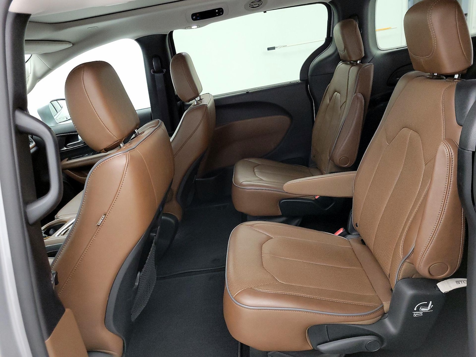 2017 Chrysler Pacifica Limited - Photo 22
