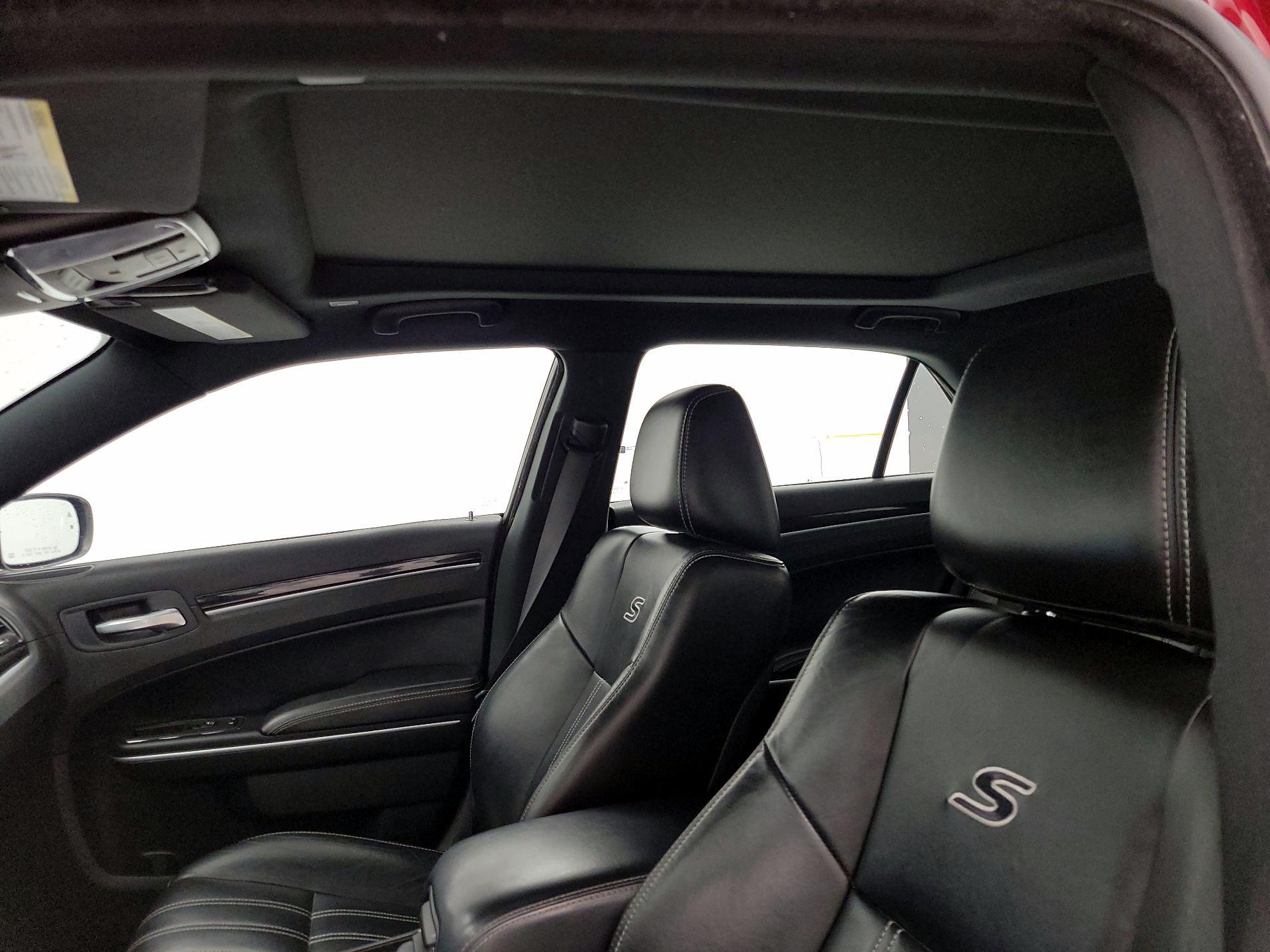 Thumbnail: 2022 Chrysler 300 - 20