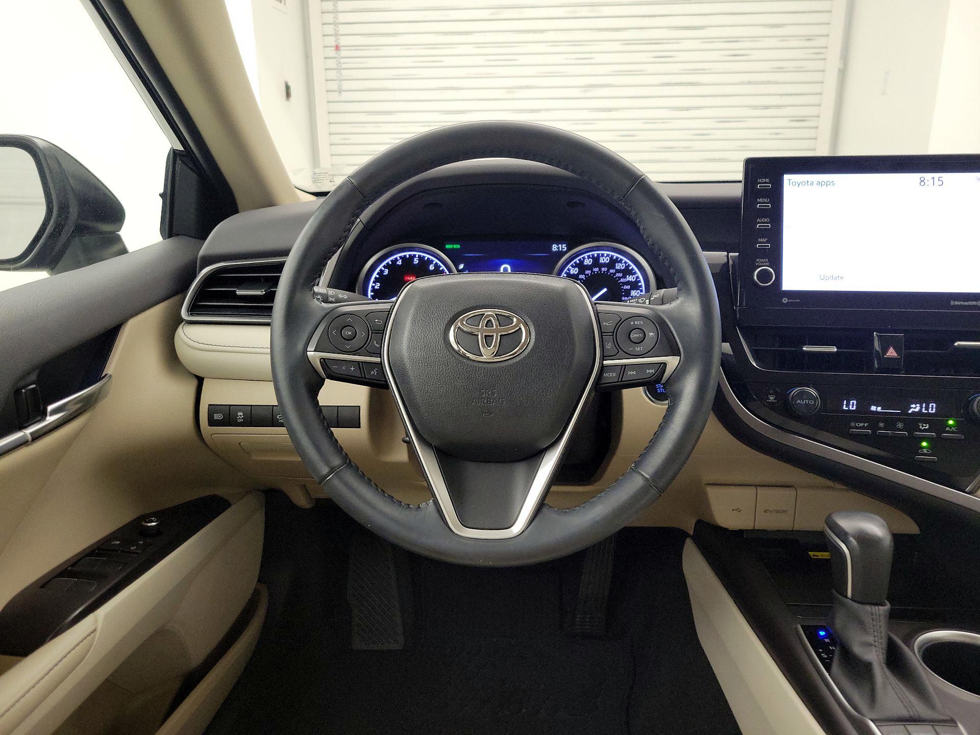 Thumbnail: 2022 Toyota Camry - 10