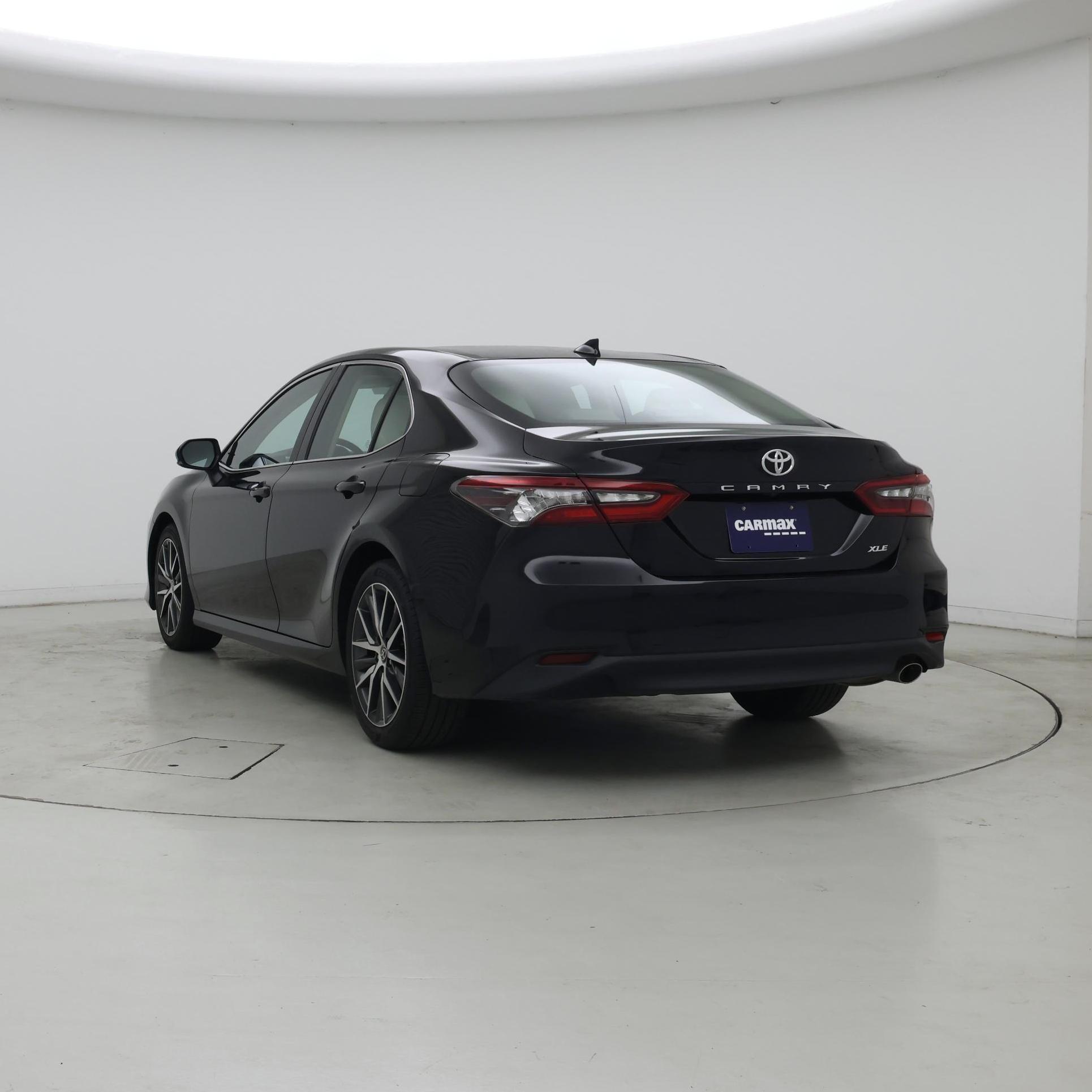 Thumbnail: 2022 Toyota Camry - 2