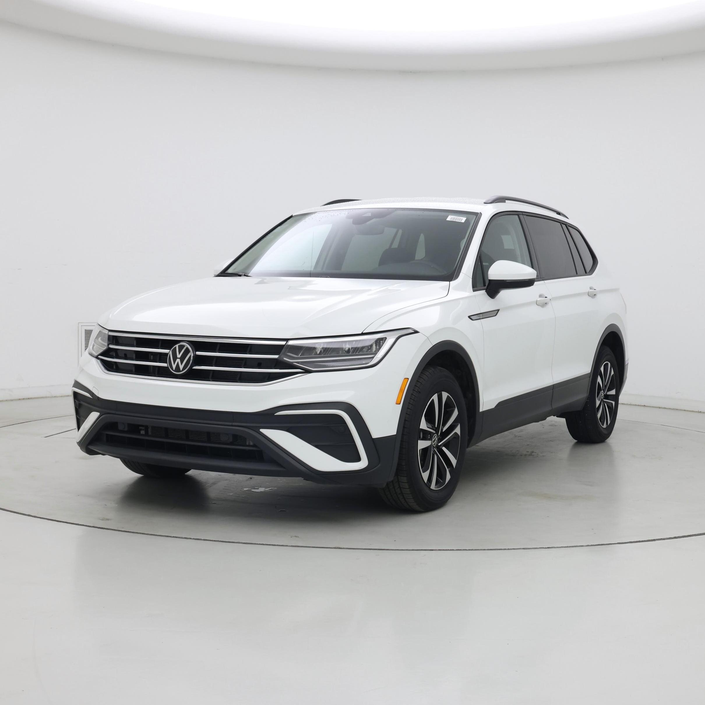 Thumbnail: 2024 Volkswagen Tiguan - 4