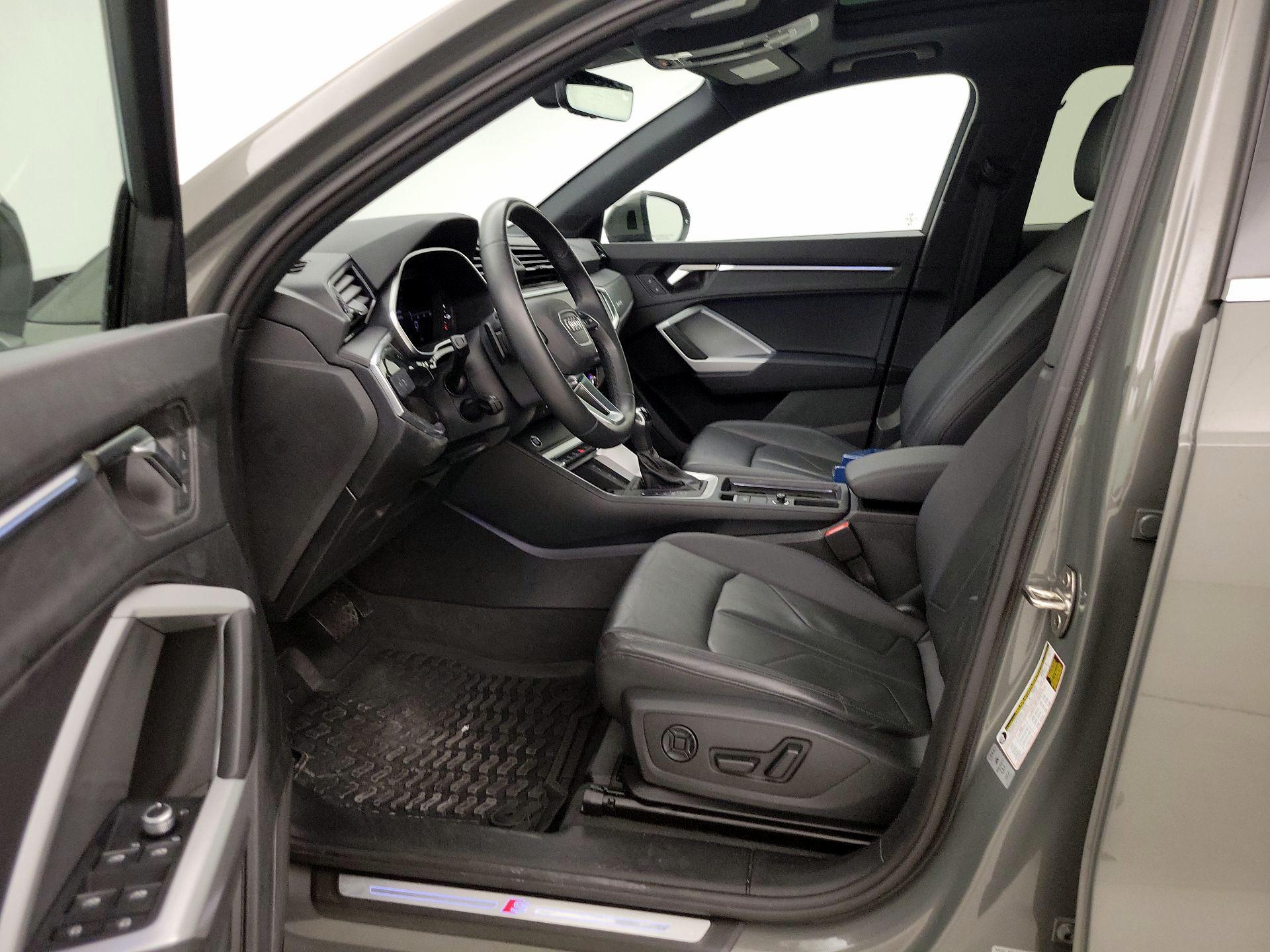 Thumbnail: 2024 Audi Q3 - 11