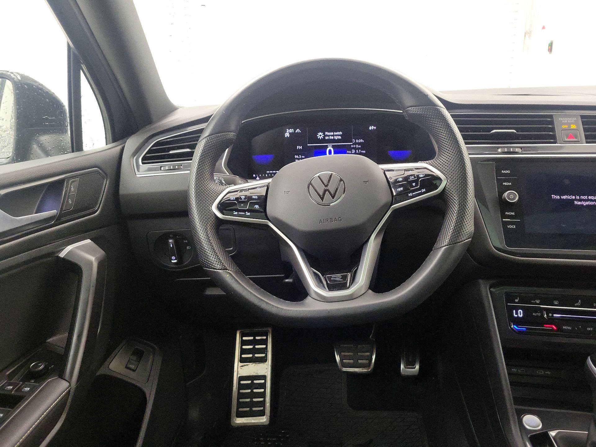 Thumbnail: 2024 Volkswagen Tiguan - 10