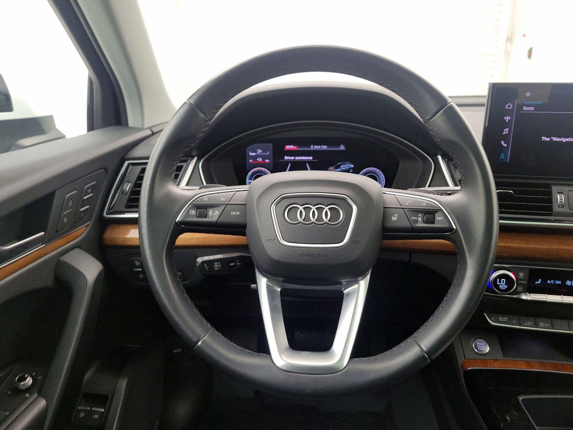 Thumbnail: 2023 Audi Q5 - 10