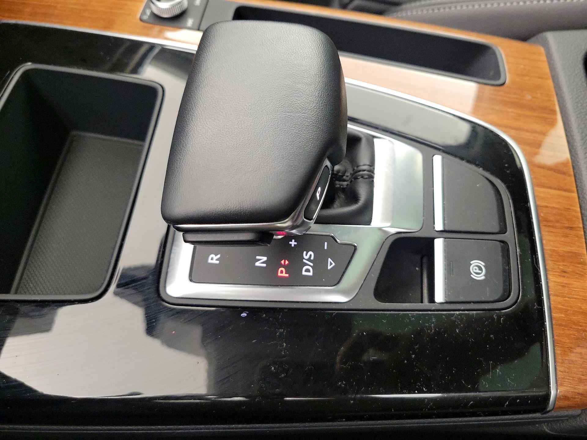 Thumbnail: 2023 Audi Q5 - 17