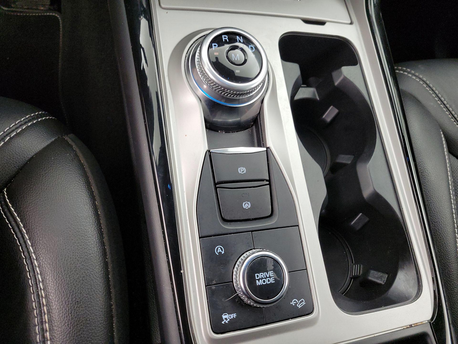 Thumbnail: 2022 Ford Explorer - 18