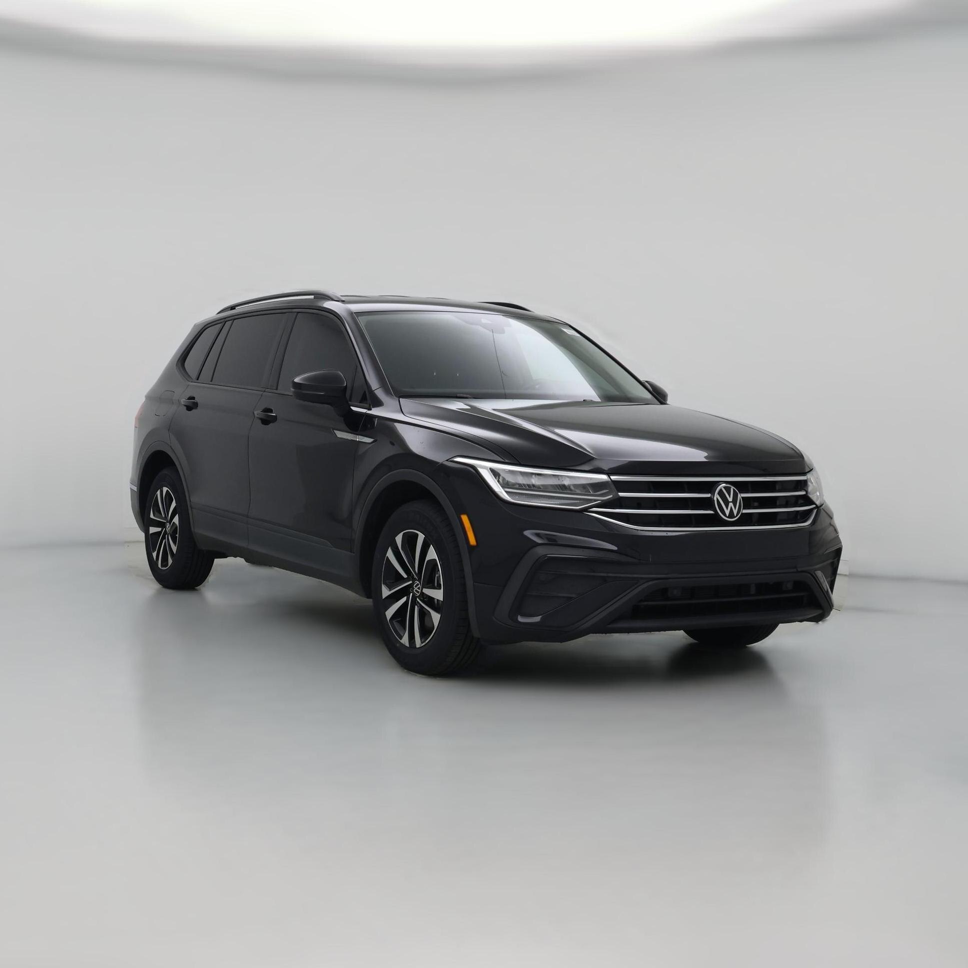 Thumbnail: 2023 Volkswagen Tiguan - 1