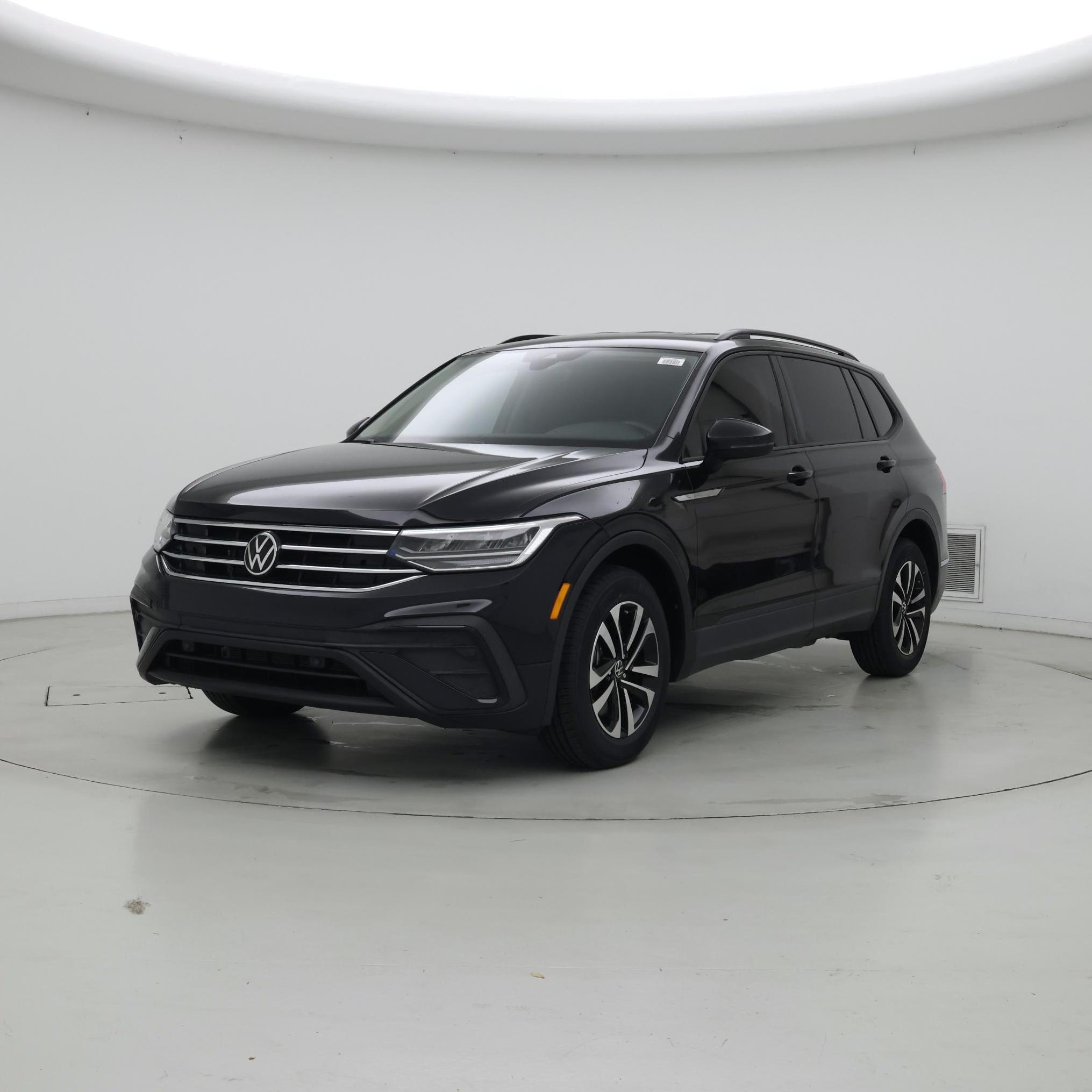 Thumbnail: 2023 Volkswagen Tiguan - 4