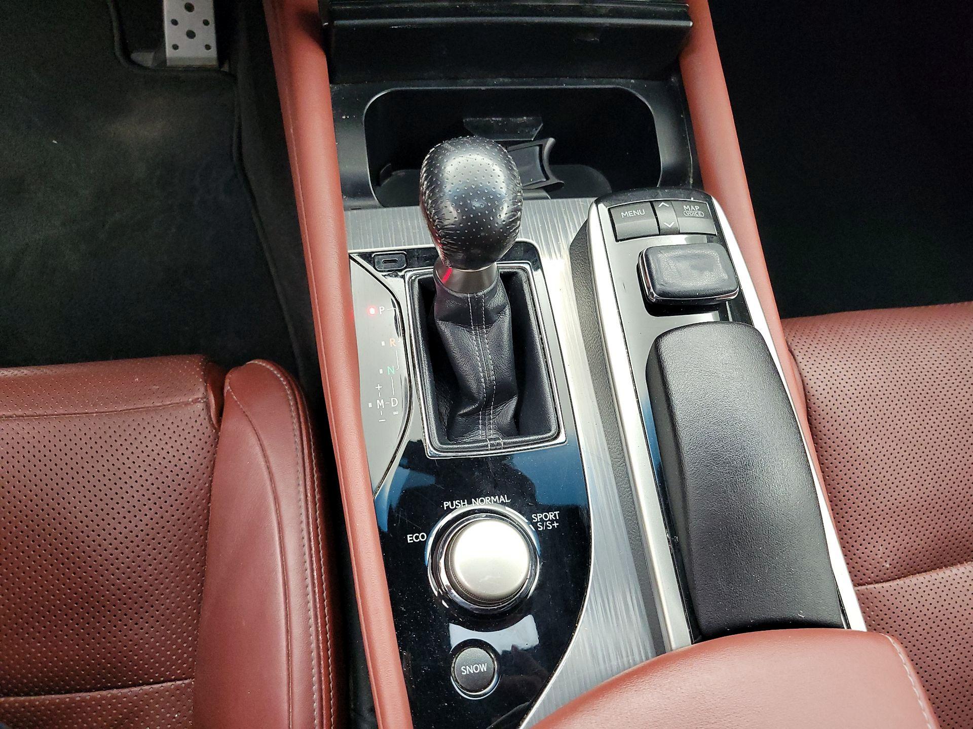 Thumbnail: 2015 Lexus GS - 18