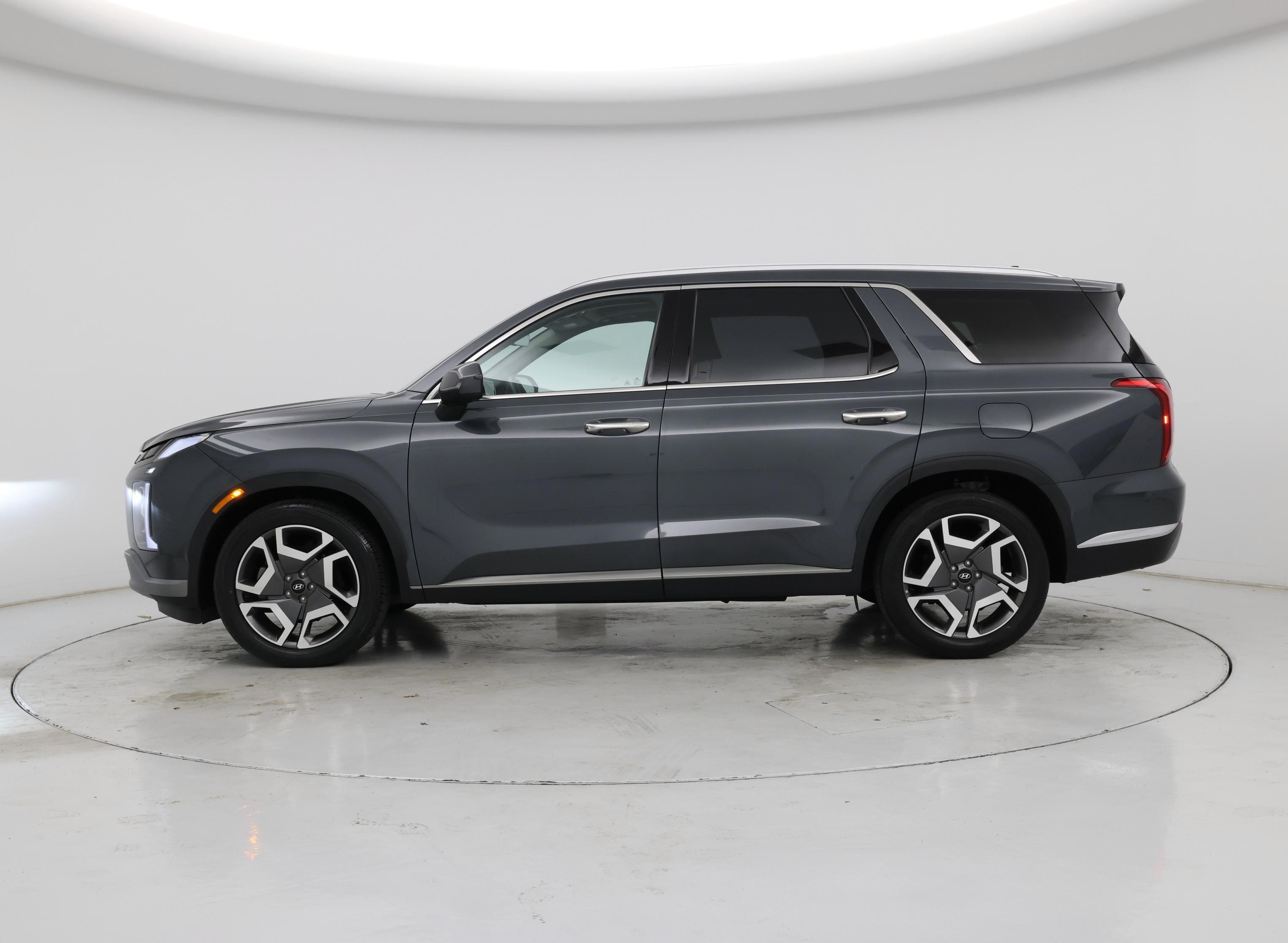 Thumbnail: 2023 Hyundai Palisade - 3