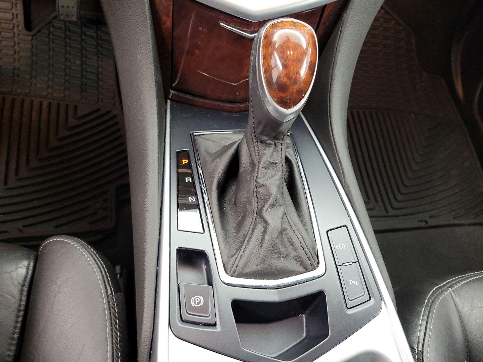 Thumbnail: 2016 Cadillac SRX - 18