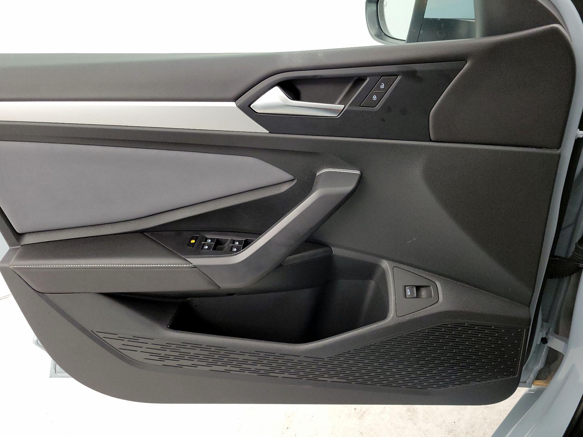 Thumbnail: 2025 Volkswagen Jetta - 12