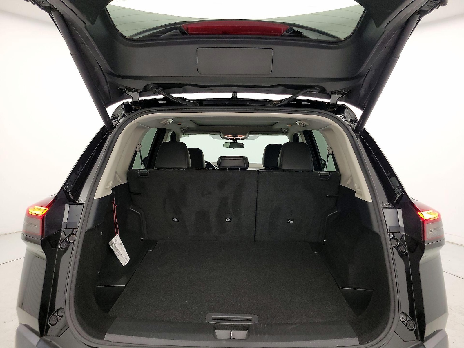 2021 Nissan Rogue SV - Photo 22