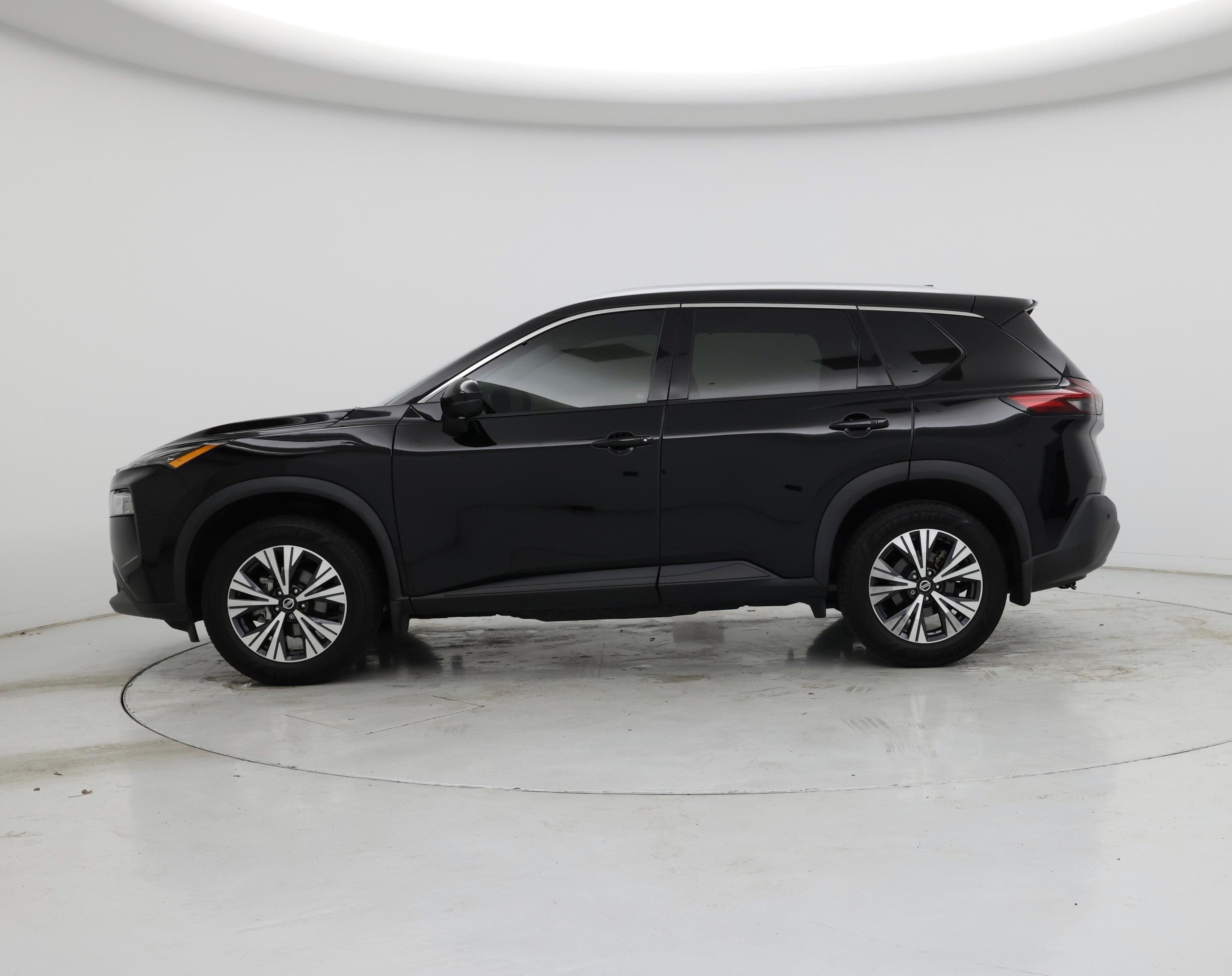 Thumbnail: 2021 Nissan Rogue - 3