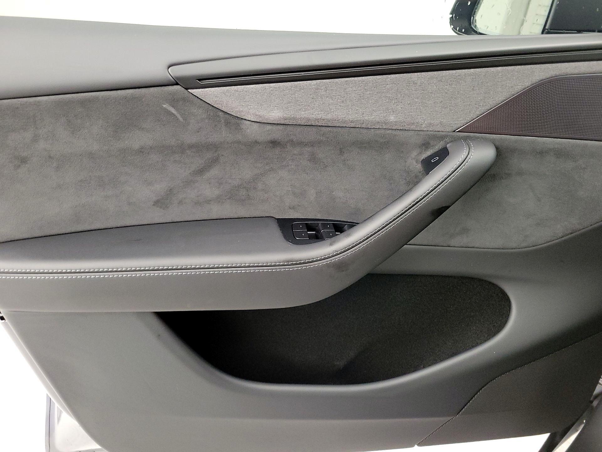 Thumbnail: 2026 Tesla Model Y - 12