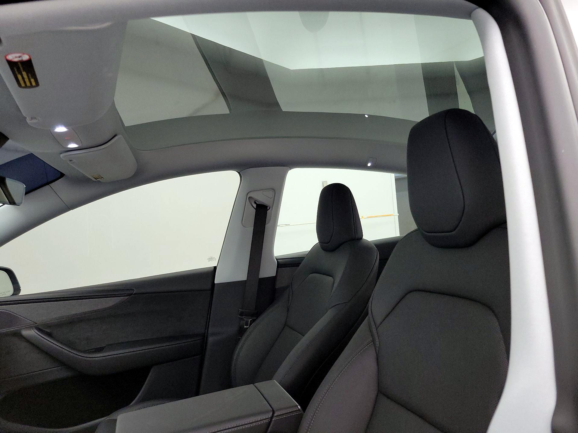 Thumbnail: 2026 Tesla Model Y - 18