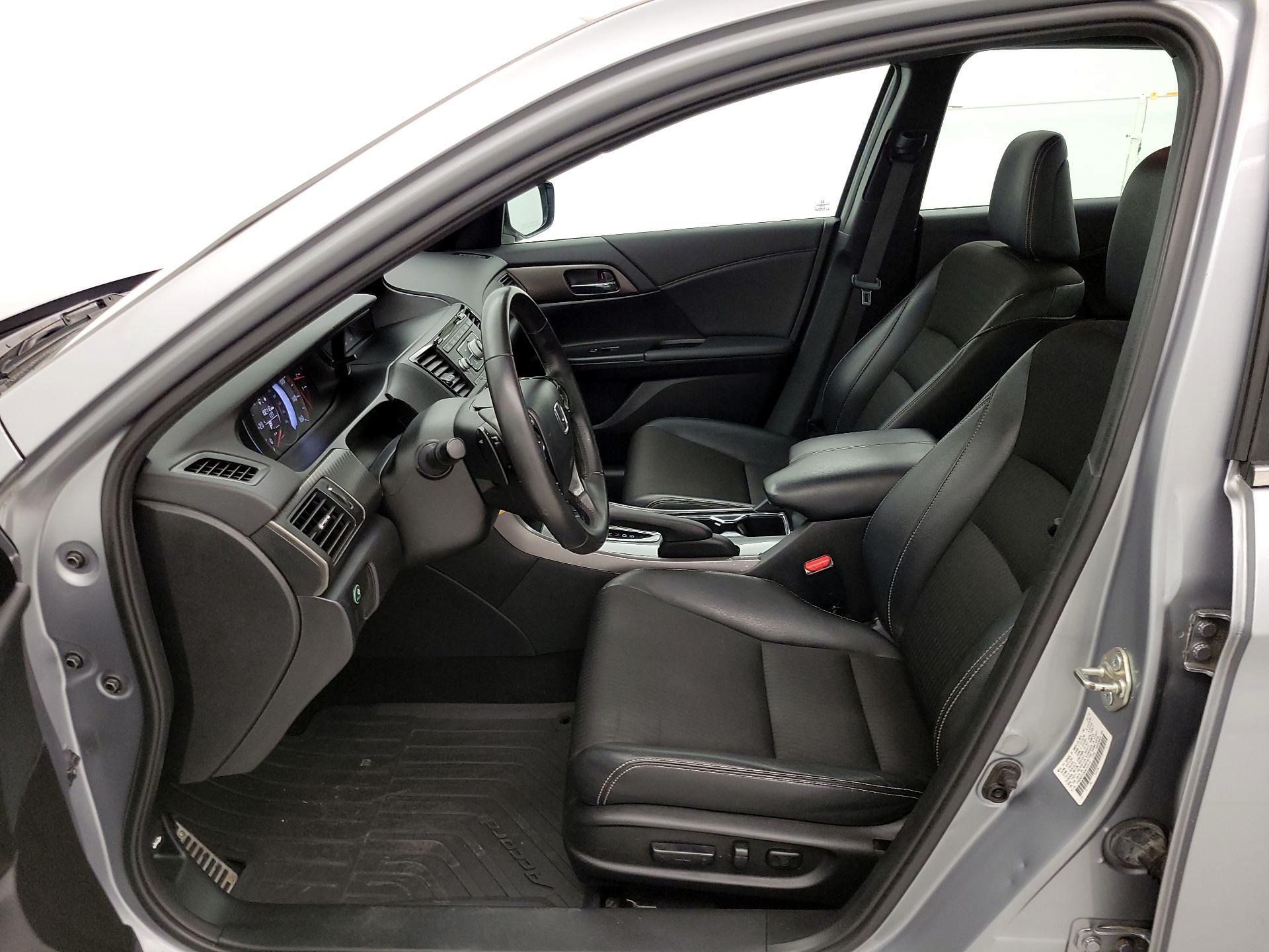 Thumbnail: 2016 Honda Accord - 11