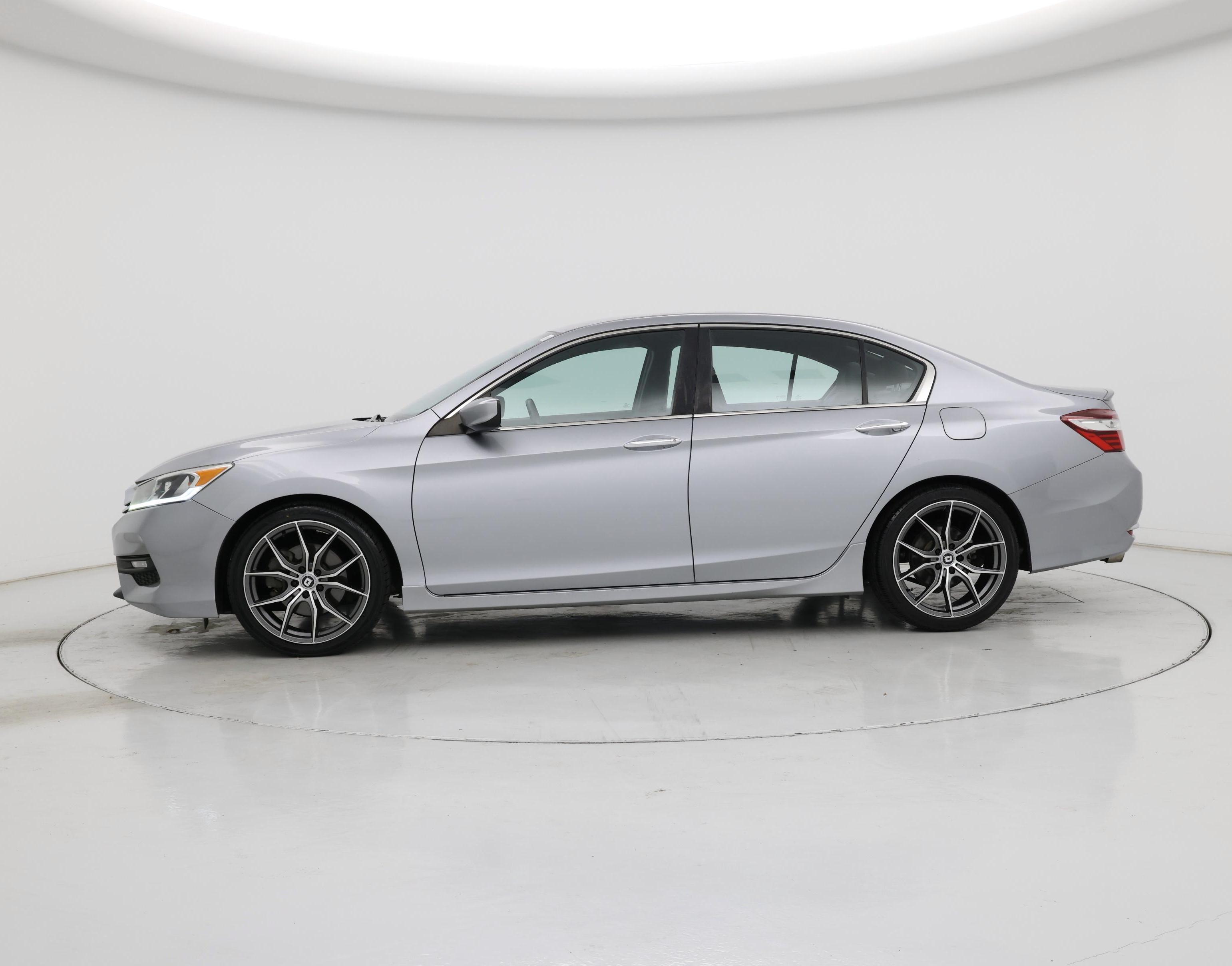 Thumbnail: 2016 Honda Accord - 3