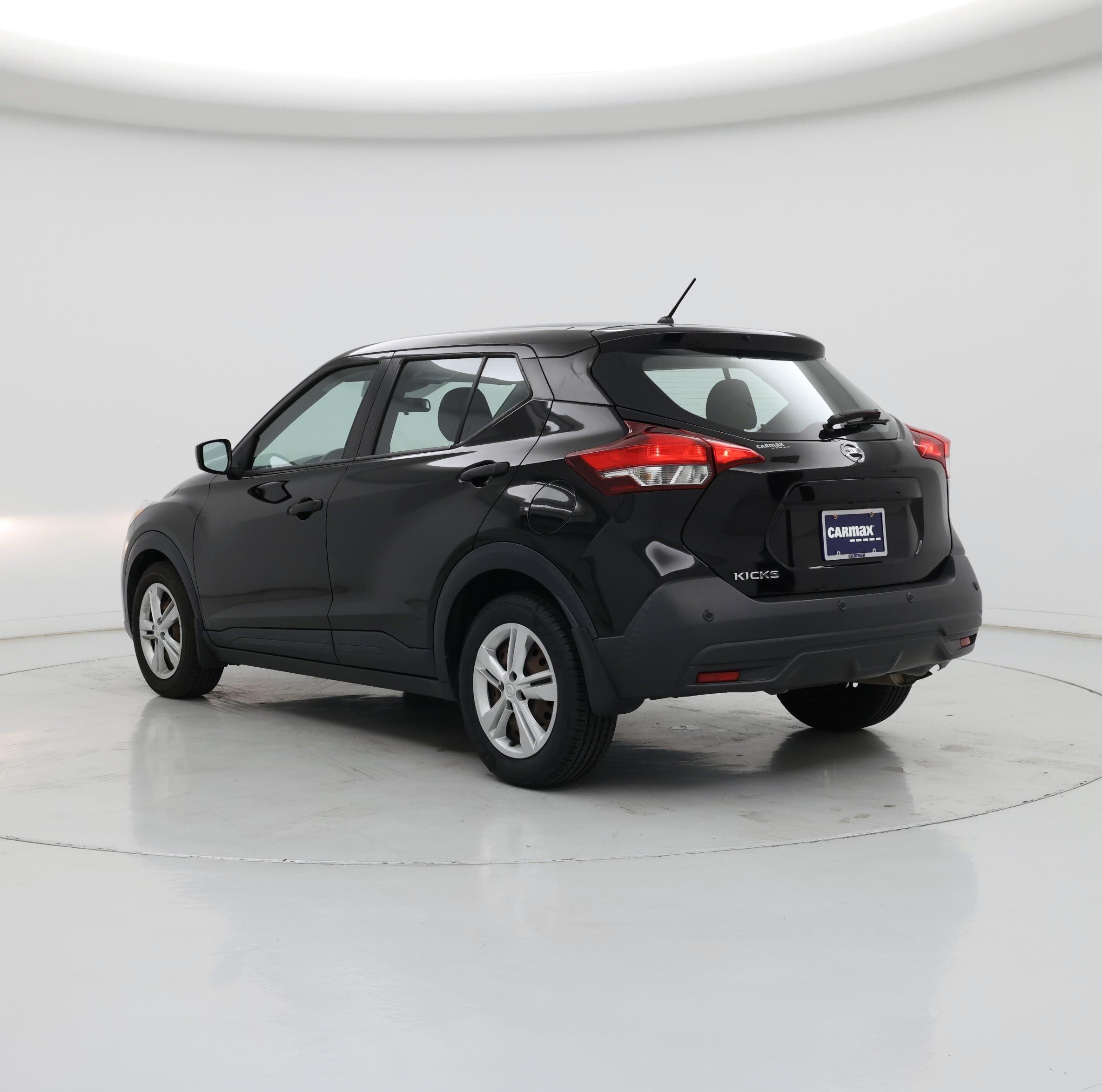 Thumbnail: 2020 Nissan Kicks - 2