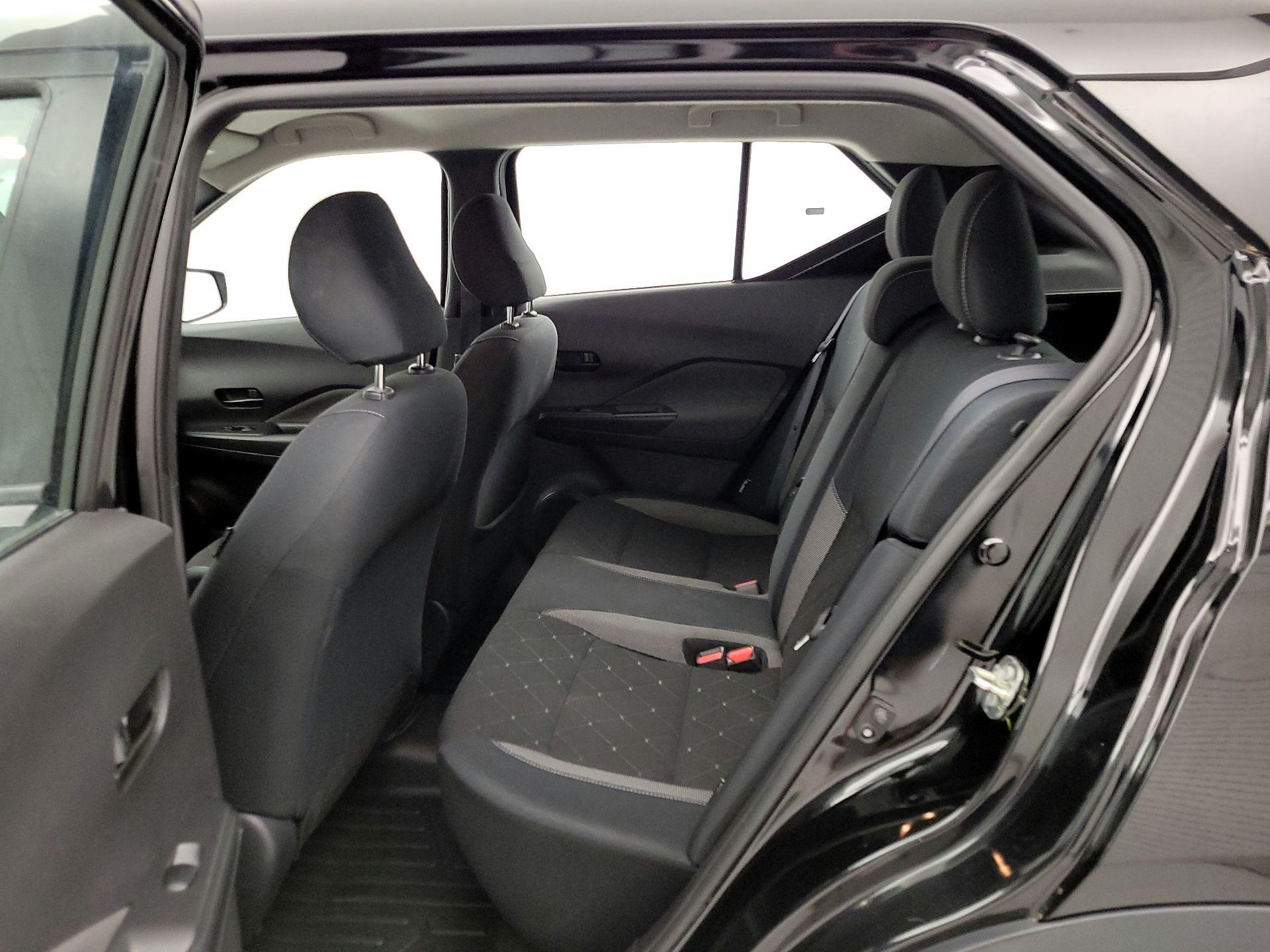 Thumbnail: 2020 Nissan Kicks - 19